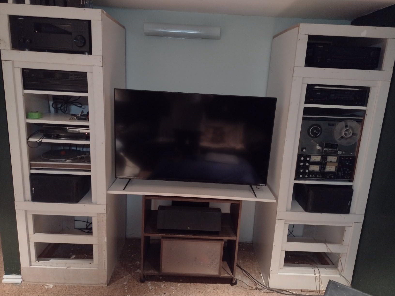 Onkyo TX-RZ30 9.2-Channel AV Receiver - 100 Watts Per Channel, Dirac Live Out of Box, Works with Sonos Certified, THX Certified and More - Customer Photo 2