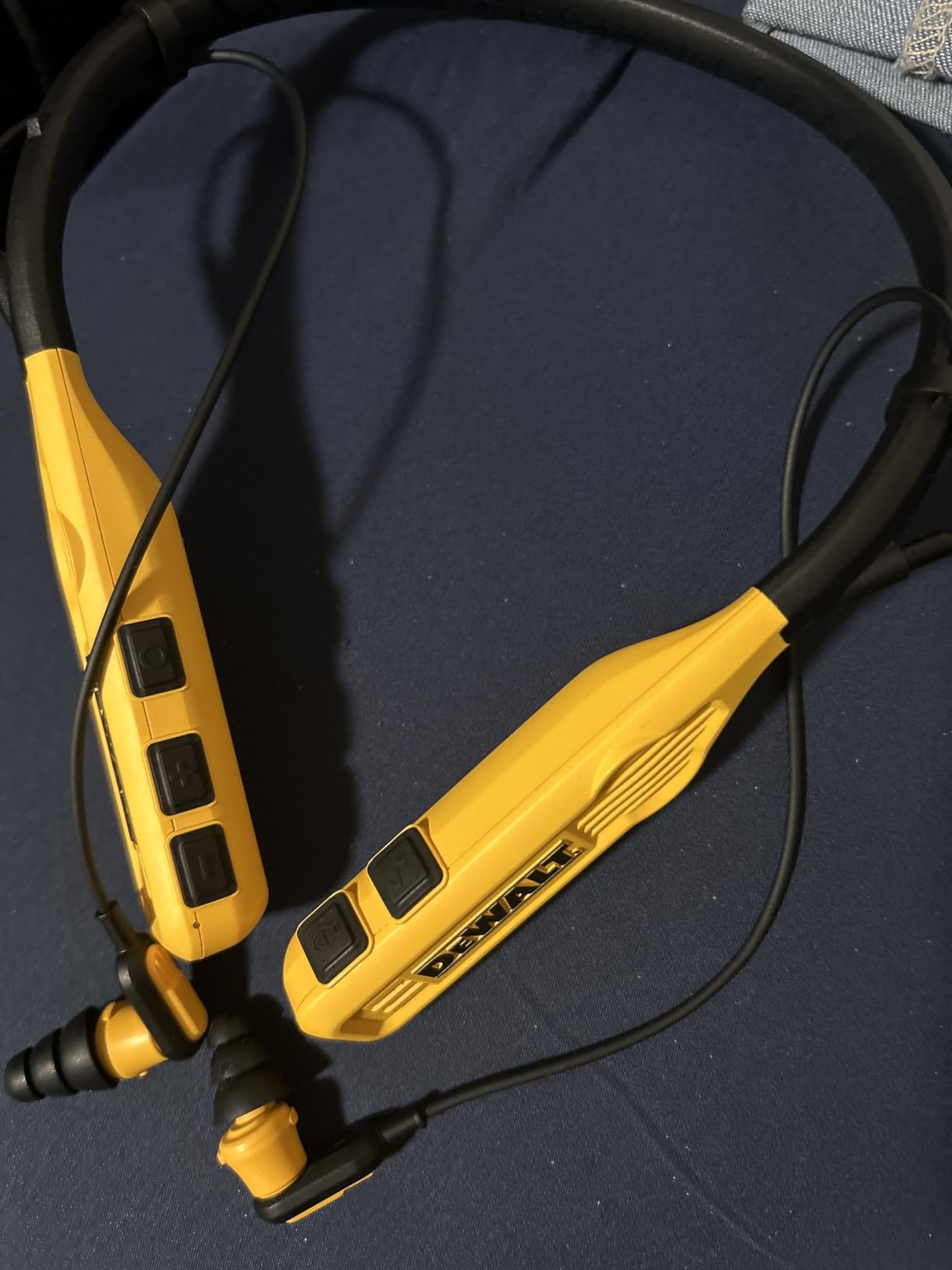 DEWALT Heavy Duty Black Edition 2-in-1 Neckband Bluetooth Headphones w/Built-in Speakers, Jobsite Wearable Speaker & Around Neck, Wireless Headset, 60+ Hrs Hands-Free Music & Calls, Carry Pouch - Customer Photo 1