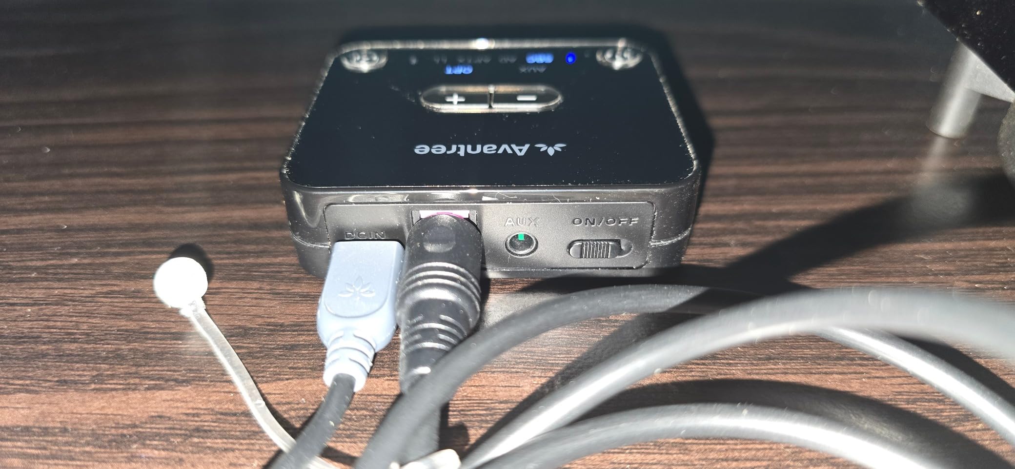 Avantree Audikast 3 - Bluetooth 5.3 Transmitter for TV Audio with aptX Adaptive, Compatible with Optical & AUX Output, Dual Headphone Connection, 100ft Range Customer Review Avantree Audikast 3 - Bluetooth 5.3 Transmitter for TV Audio with aptX Adaptive, Compatible with Optical & AUX Output, Dual Headphone Connection, 100ft Range - Customer Photo 1