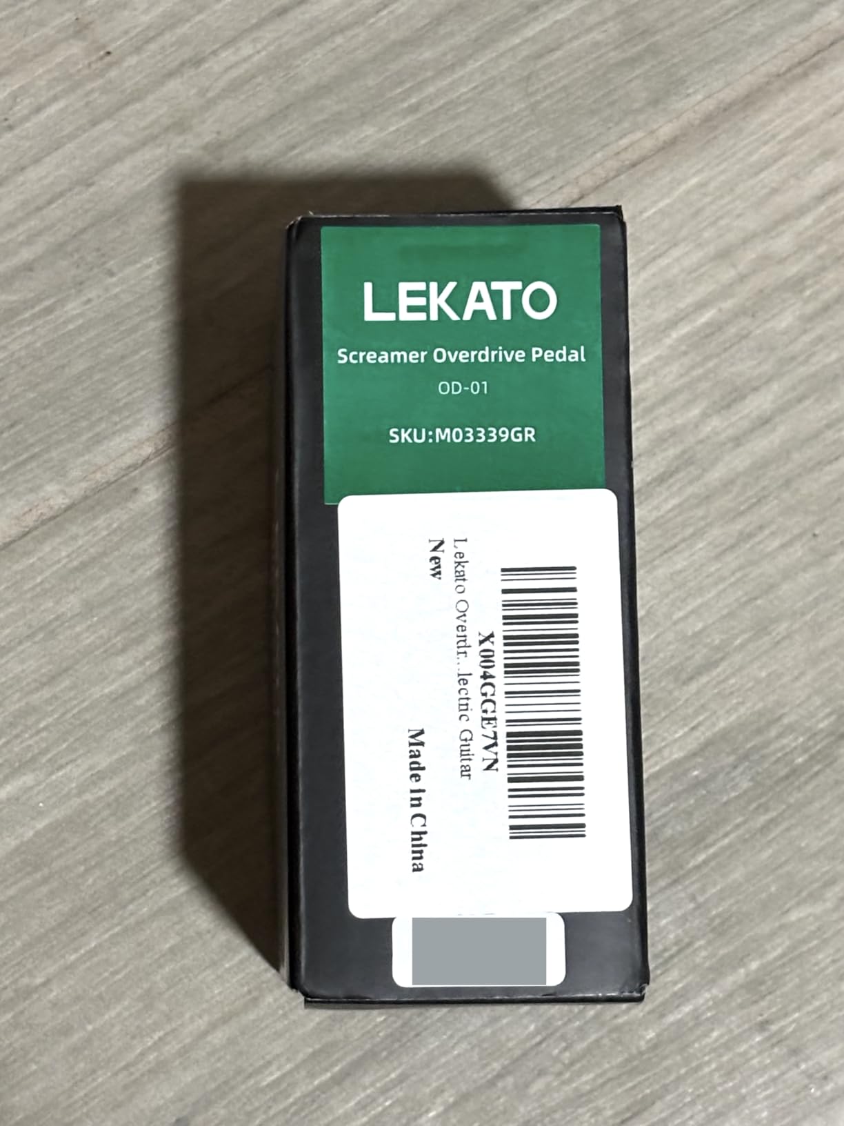 LEKATO Mini Pitch Shifter Pedal, Harmonizer Guitar Pedal Pitch Shift Box, Harmonizer Digital Octave Drop Pedals, True Bypass, Small Effects for Electric Guitar Bass - Customer Photo 2