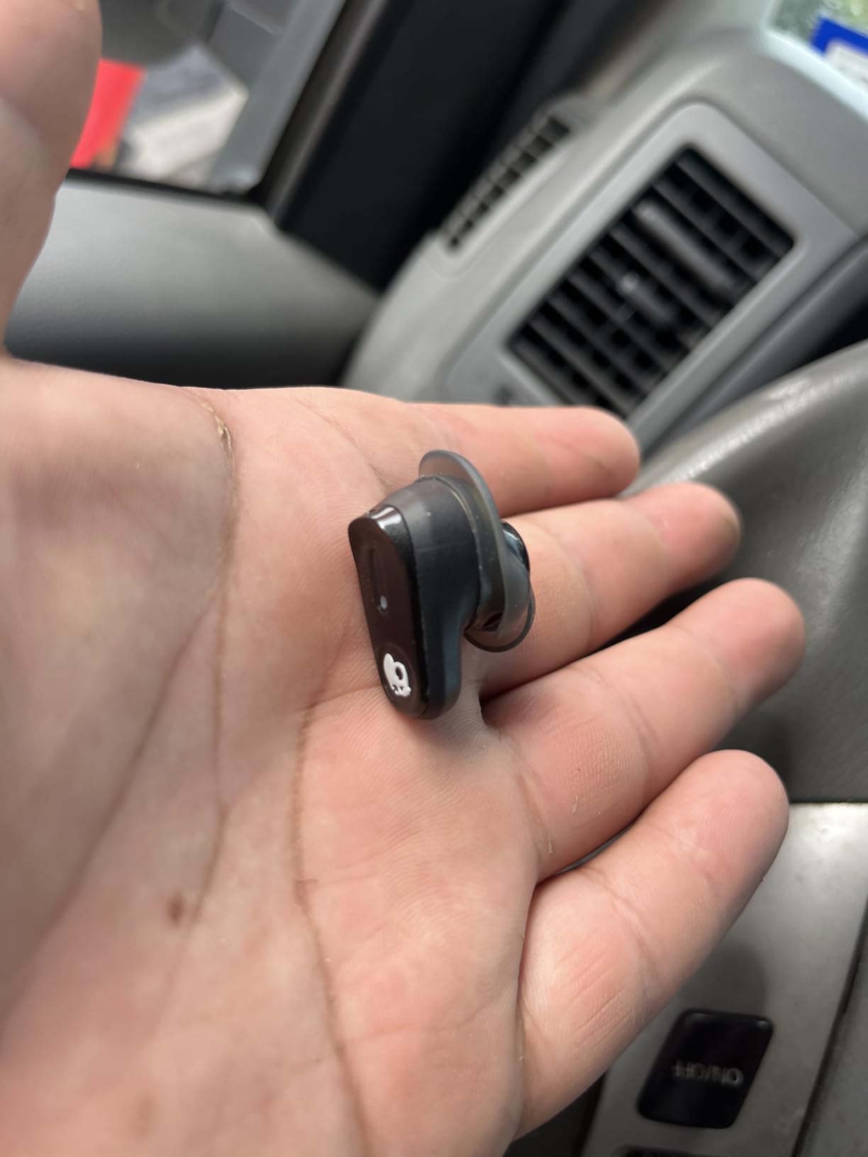 Skullcandy Method 360 ANC Wireless Earbuds, Sound by Bose, Bluetooth Headphones, Premium Noise Cancelling, Up to 40 Hrs Battery, Sweat and Water Resistant, Microphone for iPhone Android - True Black - Customer Photo 3