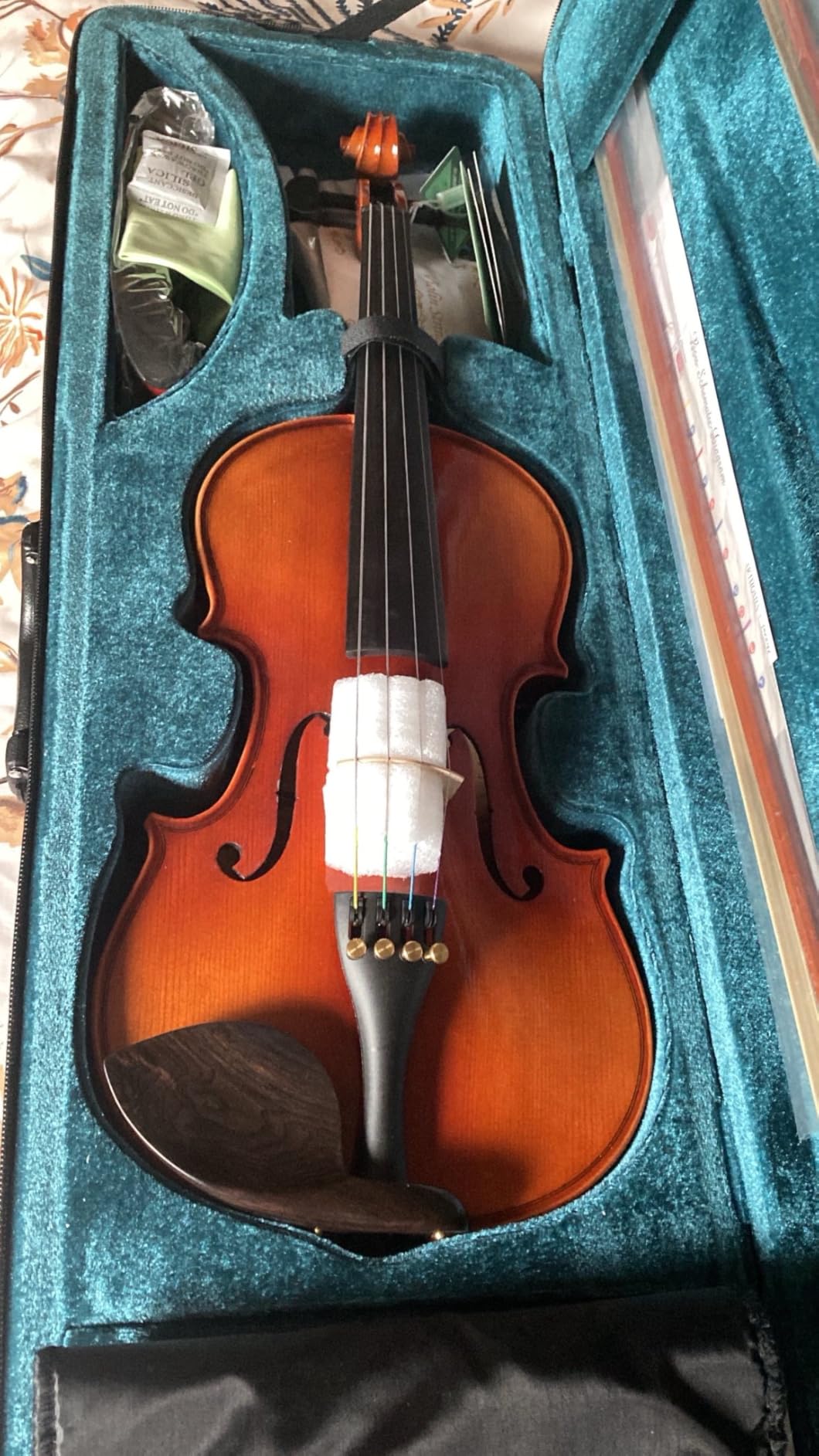 PHOENIX Violin 4/4 Full Size Set, Fiddle Set for professional Beginners Adults with Rosewood Bow Extra strings & Bridge, 2 Rosins, Tuner, Mute, Case (Plywood, 4/4) - Customer Photo 1
