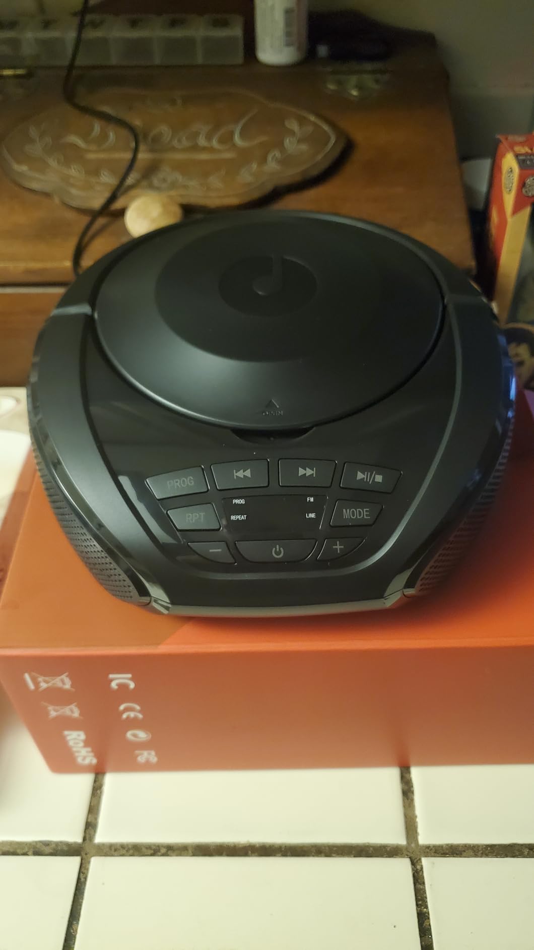 Gueray CD Player Portable Boombox: Radio CD Players Boombox with Speakers FM Radio AUX Input Support Headphones Playlist Mode PROG Playback for Outdoor Indoor Audiobooks with Type-C Power Cable - Customer Photo 1