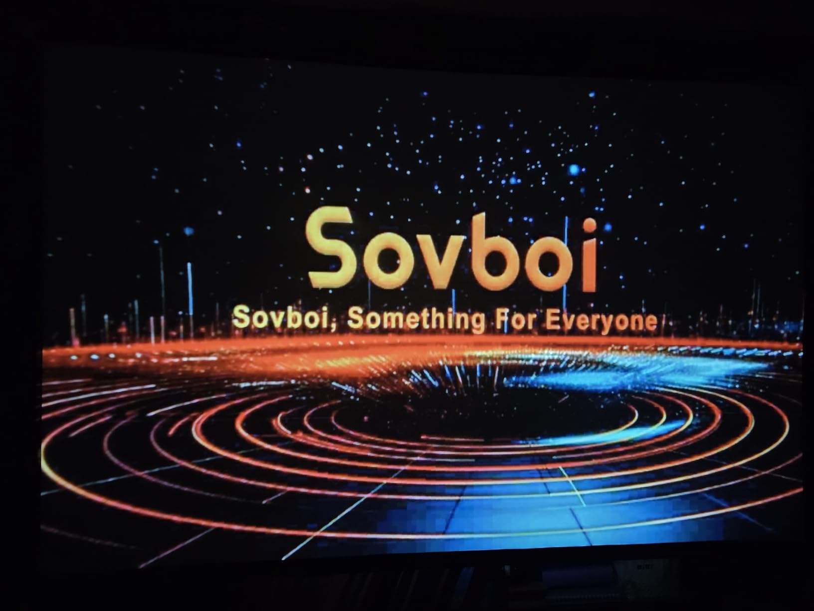 Projector Compatible with Google TV|1800 ANSI|Auto Lens Cap&4D Keystone|Auto Focus|Voice Control Portable Outdoor Projector 4K with WiFi and Bluetooth, Sovboi Smart Proyector for Netflix Home Theater - Customer Photo 1
