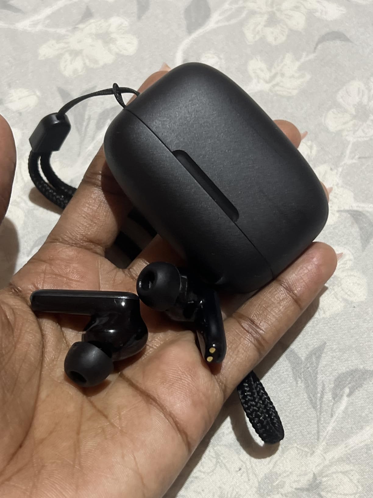 kurdene Wireless Ear Buds Bluetooth 5.4 Headphones 60H Playtime Deep Bass Stereo Earbuds with Mic Comfort Lightweight in Ear Earphones for Workout/Running Black - Customer Photo 1