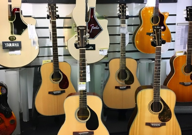 Best Acoustic Guitars Under $300 2026: Reviews & Comparisons