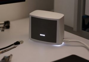 Sonos Flashing White Light