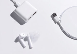 How to Charge Earbuds Without Case