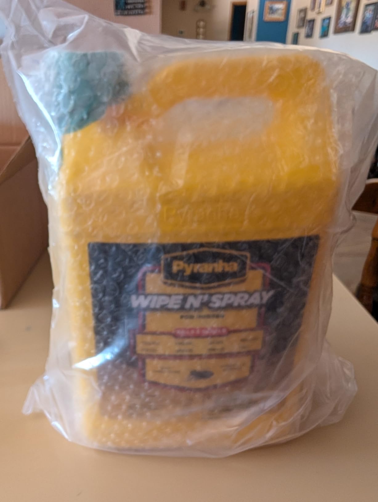 PYRANHA Wipe N' Spray for Horses - Oil-Based Long Lasting Fly Control Repels Horn, Deer, Horse, House, Stable, & Face Flies, Ticks, Mites, Mosquitoes, Gnats & Lice, 1 Gallon - Customer Photo 1