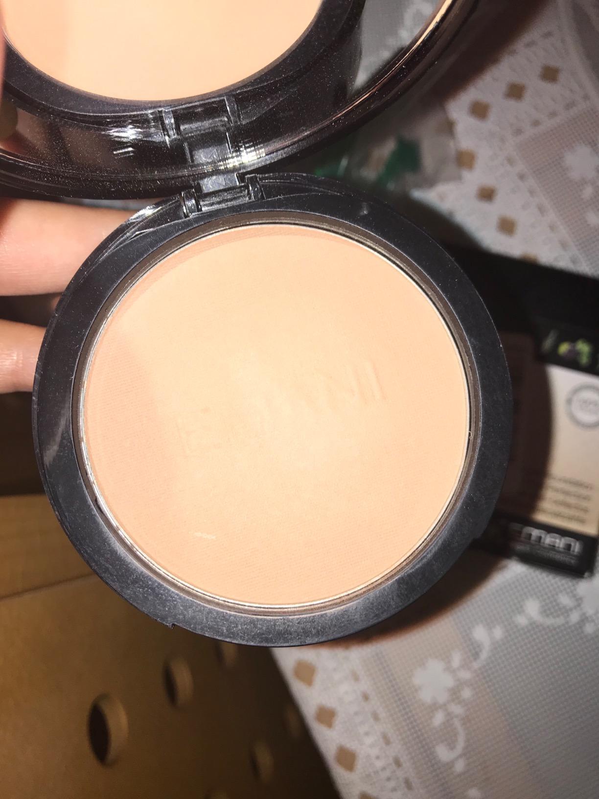 Emani Flawless Matte Powder Foundation – Mineral Compact Makeup for Sensitive Skin, Buildable Coverage, Shine Control, Long-Lasting Finish Up for Sensitive Skin and Oil Control, Deep Golden Customer Review Emani Flawless Matte Powder Foundation – Mineral Compact Makeup for Sensitive Skin, Buildable Coverage, Shine Control, Long-Lasting Finish Up for Sensitive Skin and Oil Control, Deep Golden - Customer Photo 4
