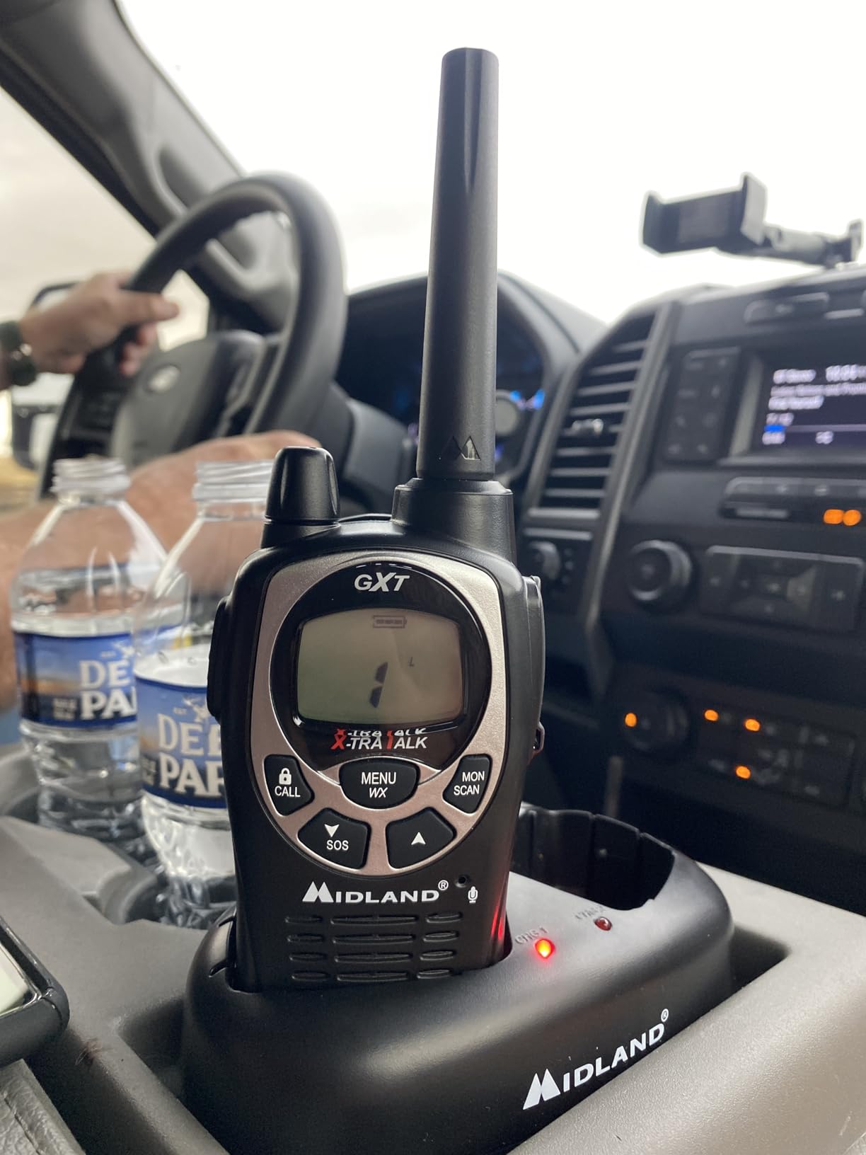 Midland GXT1000VP4 GMRS Two-Way Radio (50-Channel, Long Range, 142 Privacy Codes, SOS, NOAA, Rechargeable Nickle Battery, Black/Silver, 2-Pack) - Customer Photo 1