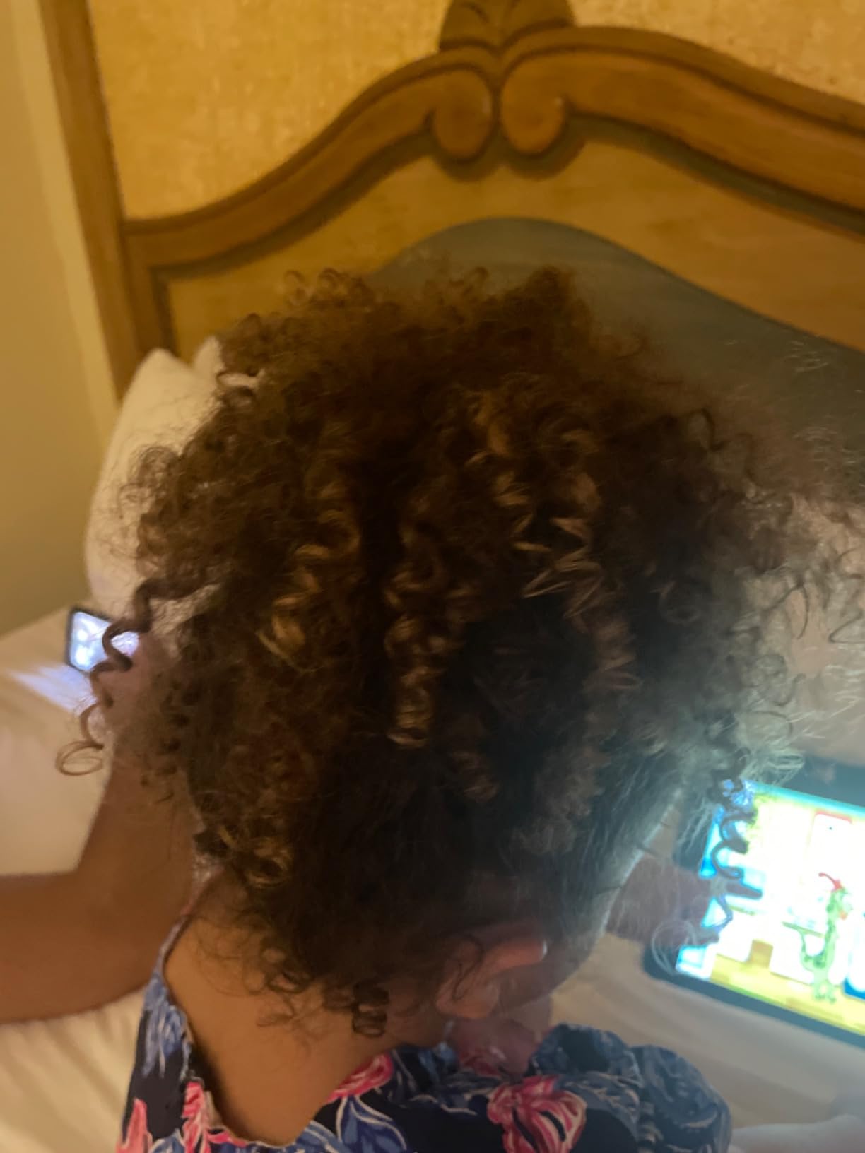 Ouidad Curl Quencher Moisturizing Conditioner, Curl Defining Hair Conditioner for Soft, Nourished & Hydrated Curls, Helps Repair Damage, Creamy Detangling Conditioner, For Tight Curls - Customer Photo 2