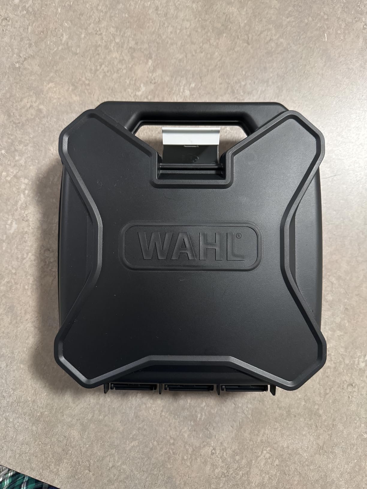 Wahl USA Elite Pro High-Performance Corded Home Haircut & Grooming Kit for Men – Electric Hair Clipper – Model 79602M - Customer Photo 2