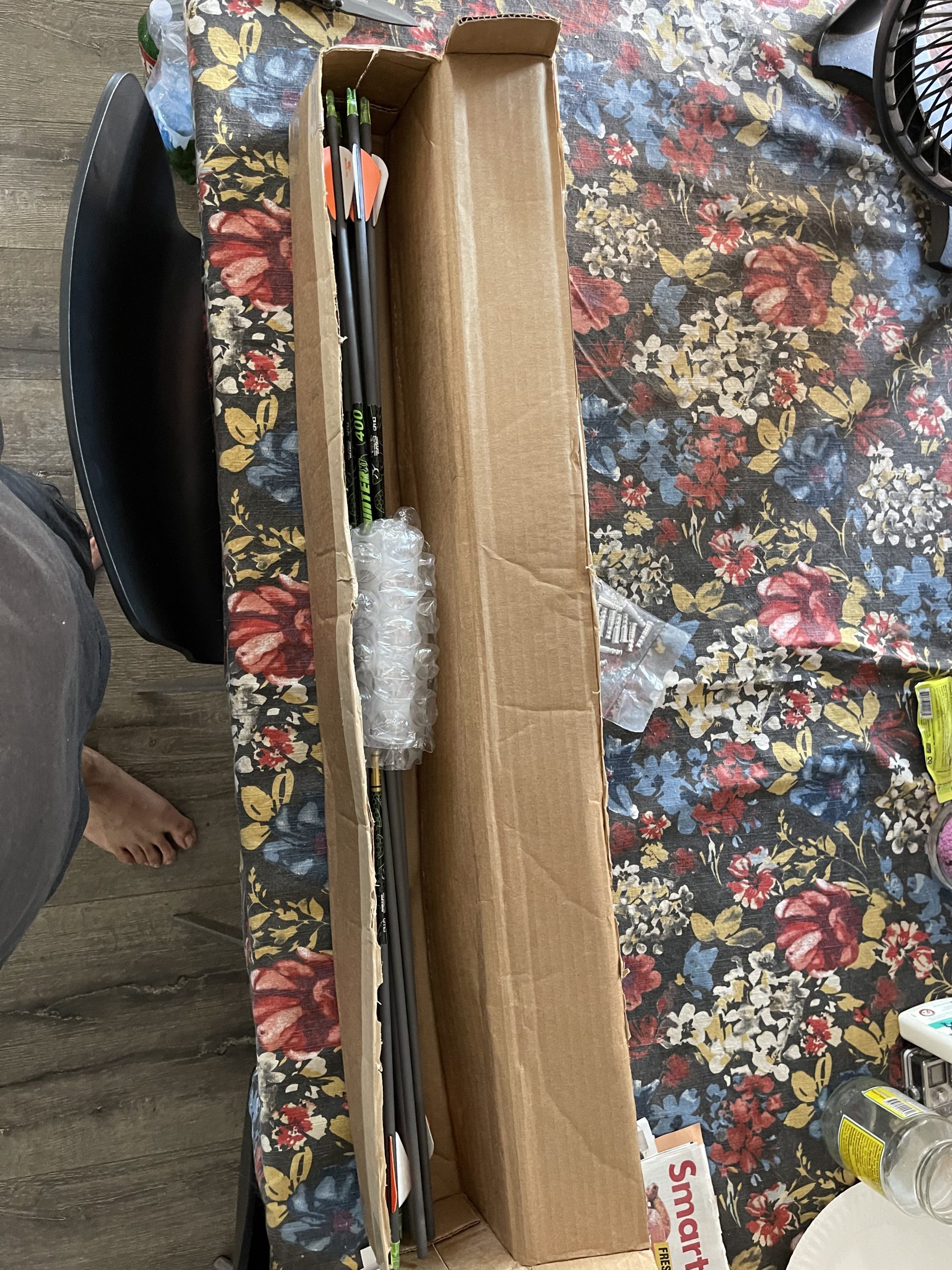 Gold Tip Hunter XT Arrows with 2-Inch Raptor Vanes (1-Dozen), Color May Vary - Customer Photo 1