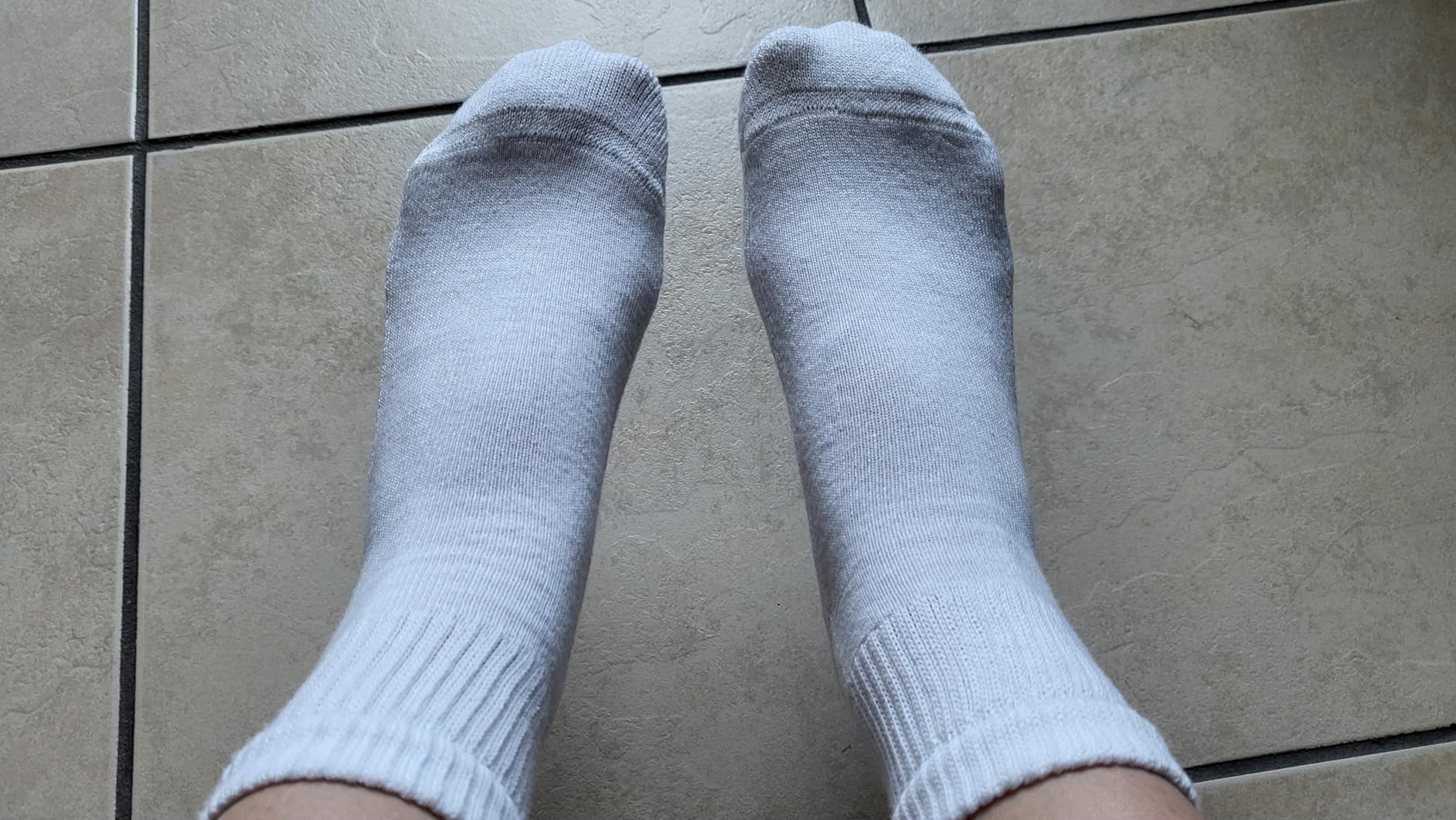 Hanes Ultimate womens Ankle Socks, Comfort Toe Seamed, White & Black Available, 6-pack Customer Review Hanes Ultimate womens Ankle Socks, Comfort Toe Seamed, White & Black Available, 6-pack - Customer Photo 4