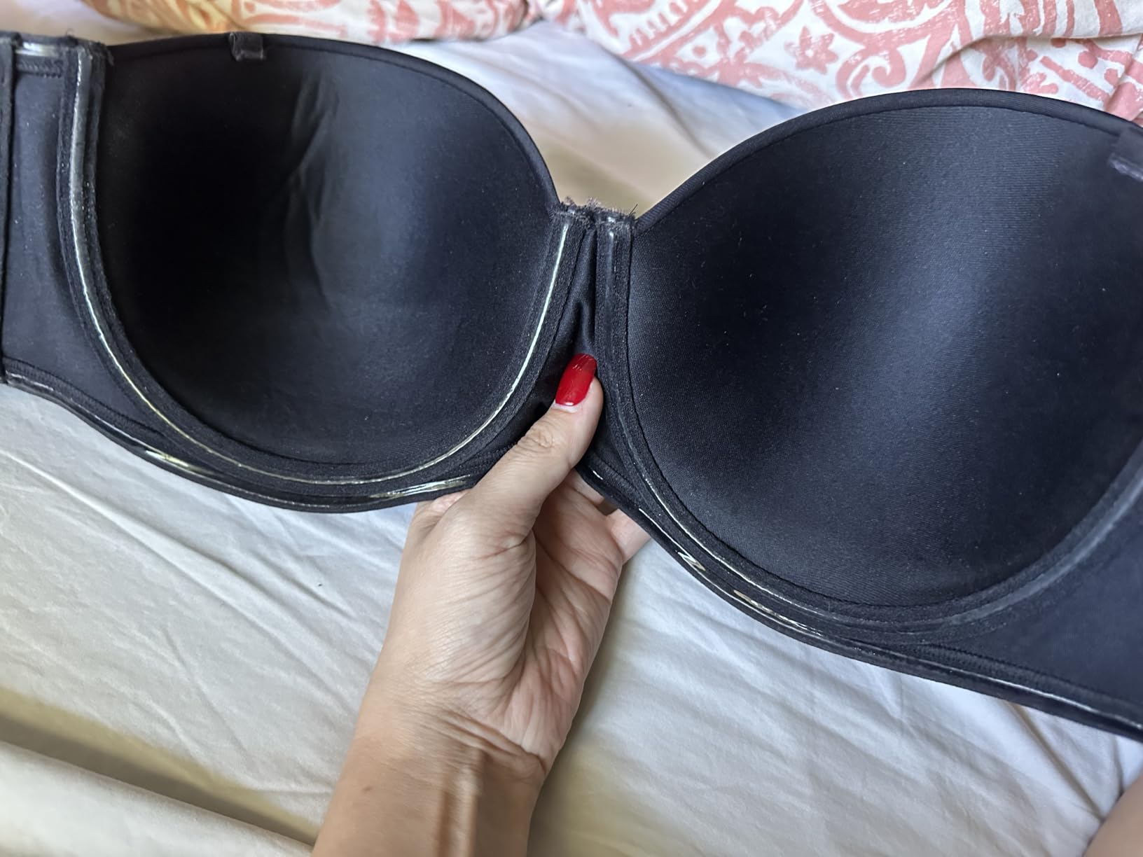 Vanity Fair Women's Beauty Back Smoothing Strapless Bra, 4-Way Stretch Fabric, Lightly Lined Cups up to H customer photo 2