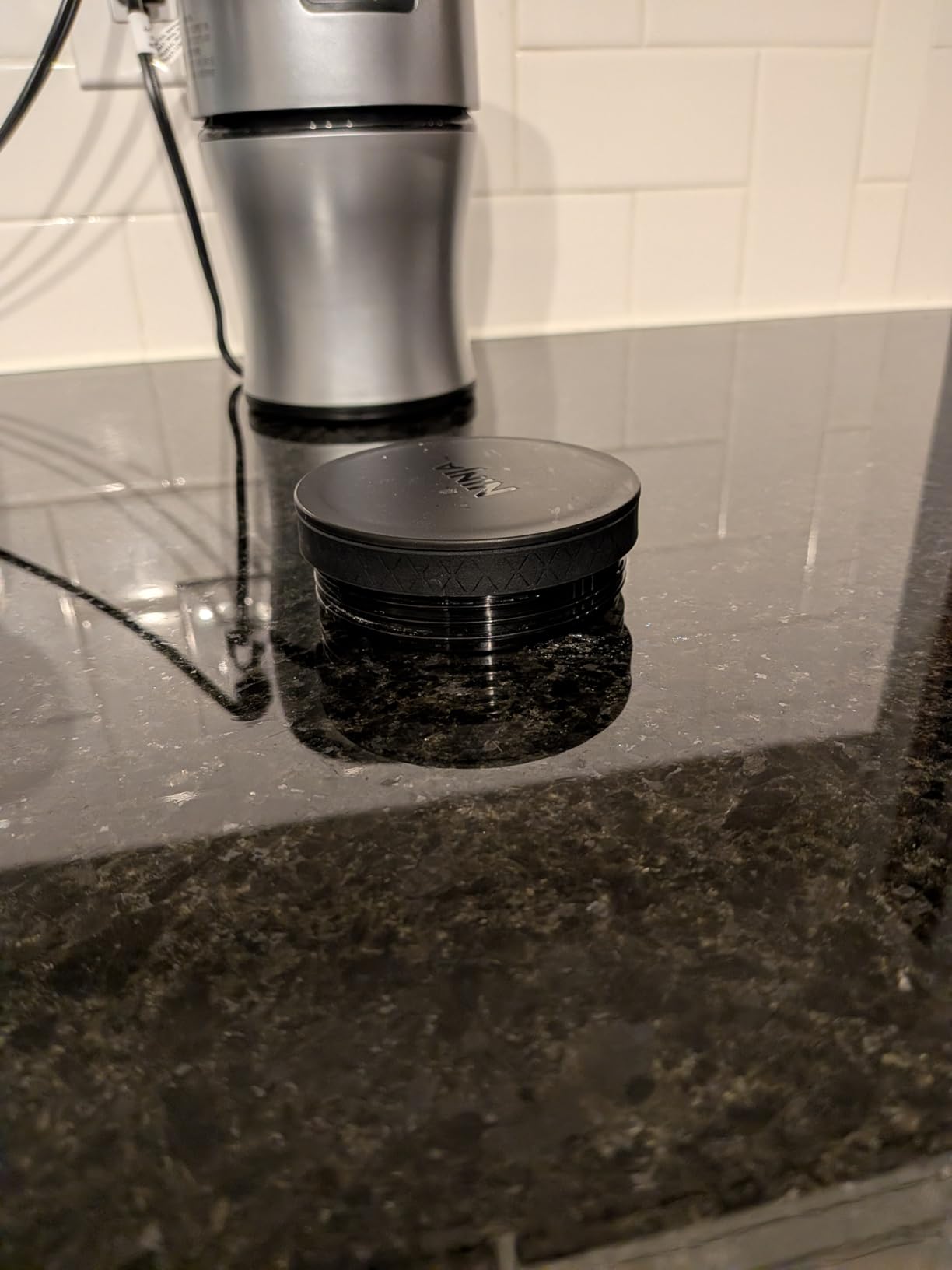 Ninja Fit Compact Personal Blender, Portable Blender for Smoothies, Shakes, Food Prep, and Frozen Blending, 700-Watt Base, (2) 16-oz. Cups and Spout Lids, Black QB3001SS - Customer Photo 1
