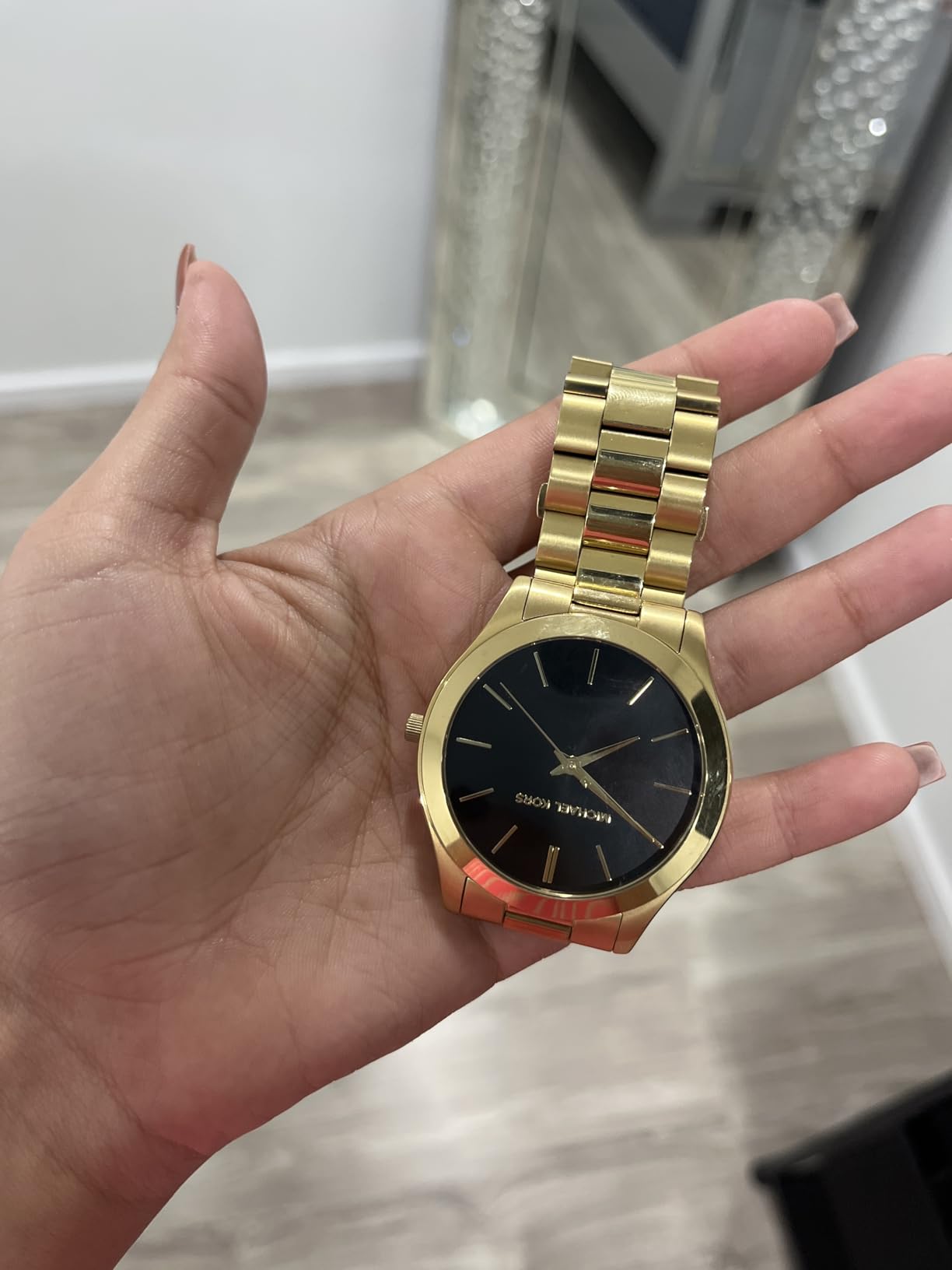 Michael Kors Oversized Slim Runway Men's Watch, Stainless Steel Watch for Men Customer Review Michael Kors Oversized Slim Runway Men's Watch, Stainless Steel Watch for Men - Customer Photo 2