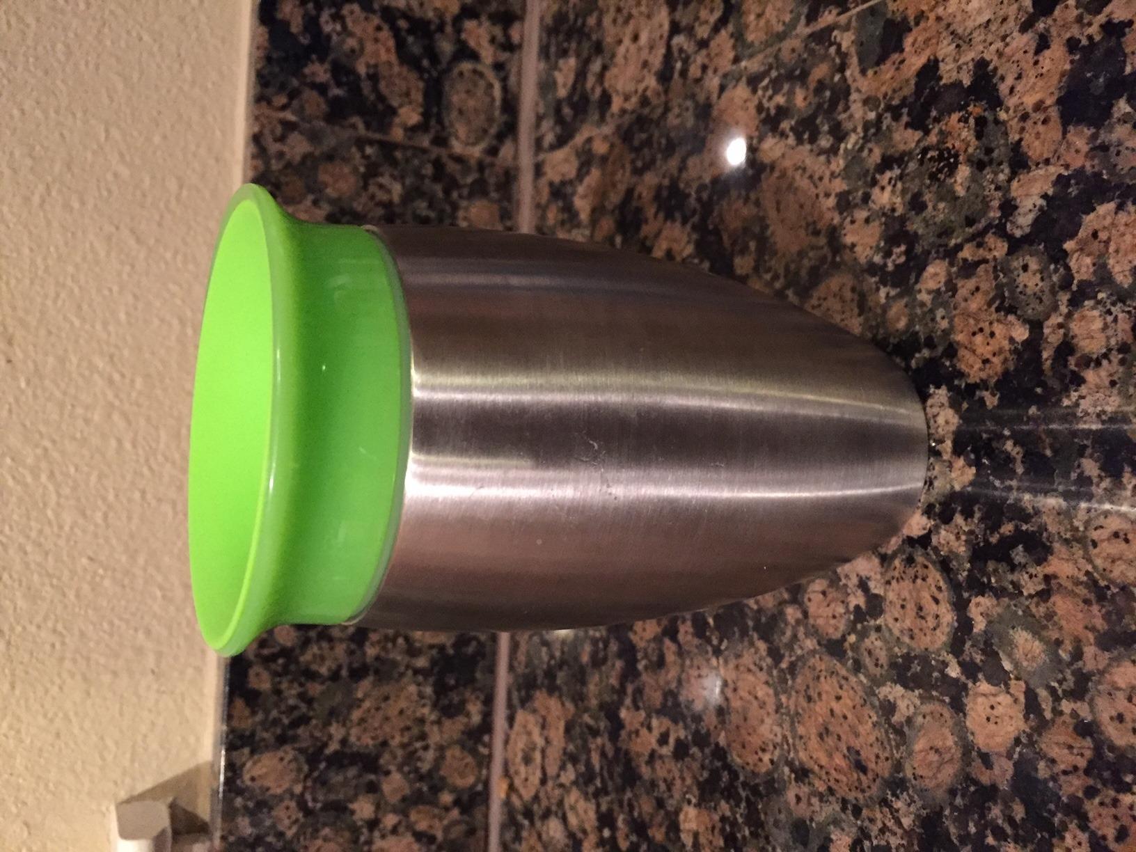Munchkin Stainless Steel Sippy Cups for Toddlers 1-3, Spill Proof Miracle 360 Cup, Insulated, 10 Ounce, Green Customer Review Munchkin Stainless Steel Sippy Cups for Toddlers 1-3, Spill Proof Miracle 360 Cup, Insulated, 10 Ounce, Green - Customer Photo 1