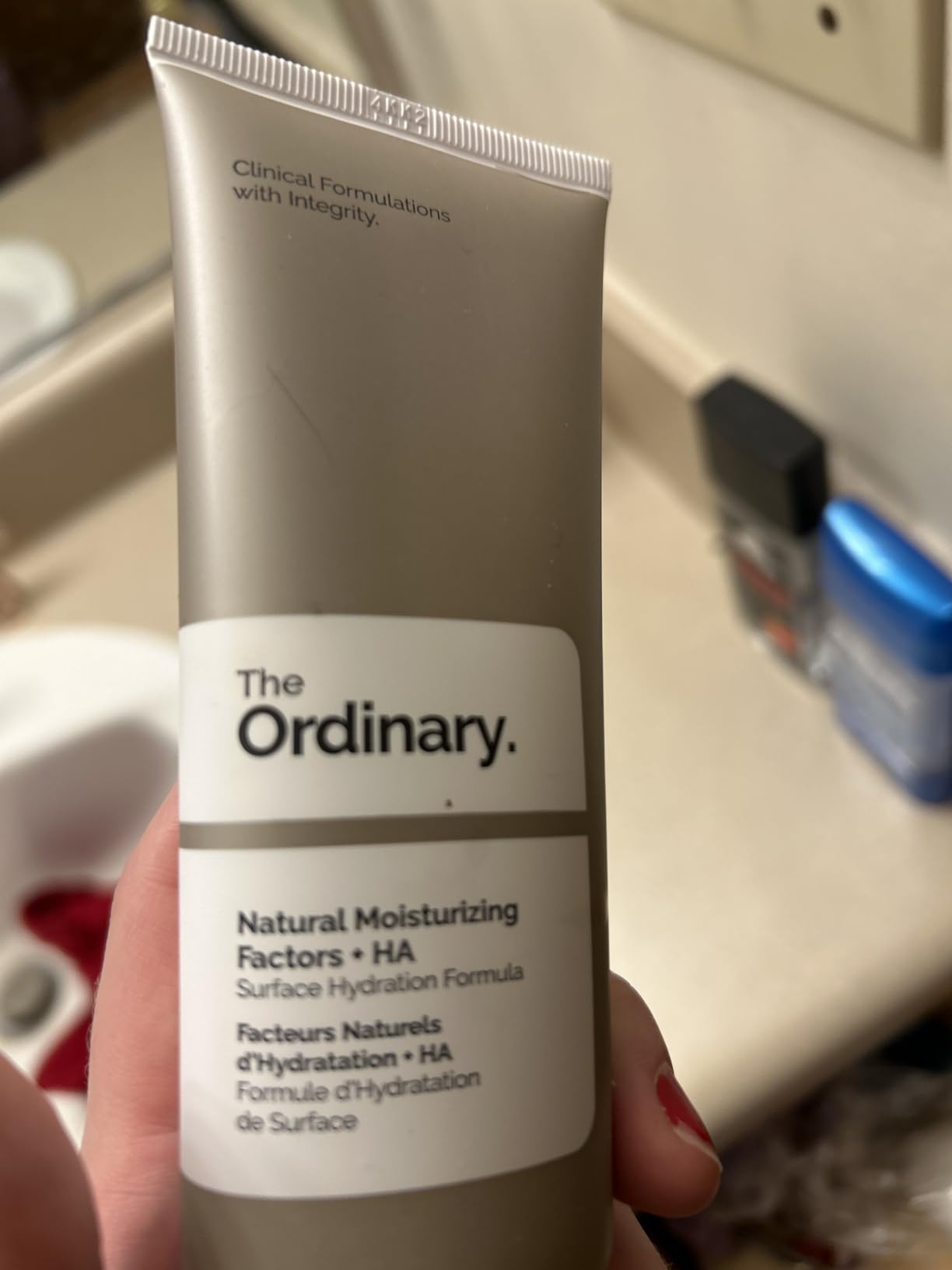 The Ordinary Natural Moisturizing Factors + Hyaluronic Acid, Lightweight Hydrator for Skin Barrier Support & Hydration - Customer Photo 5