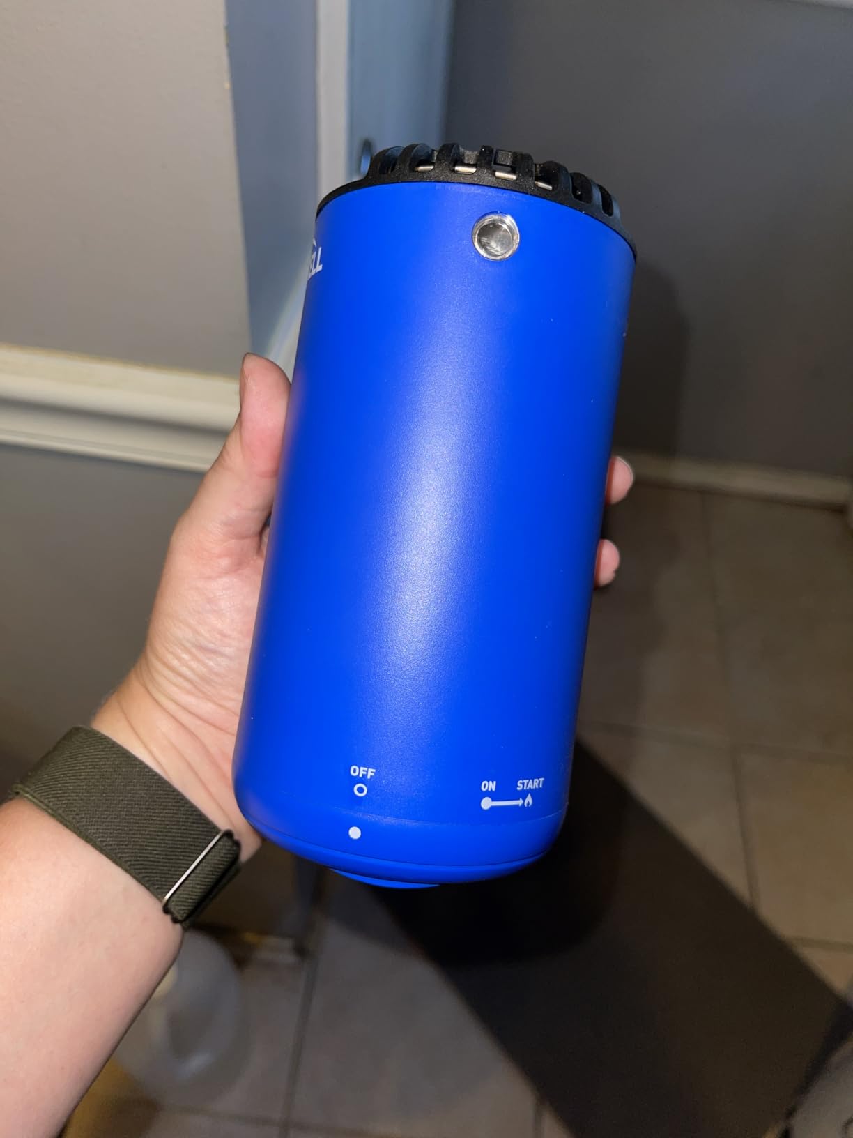 Thermacell Mosquito Repeller Patio Shield; Includes 12-Hour Refill; 15 Foot Zone of Protection - Customer Photo 1