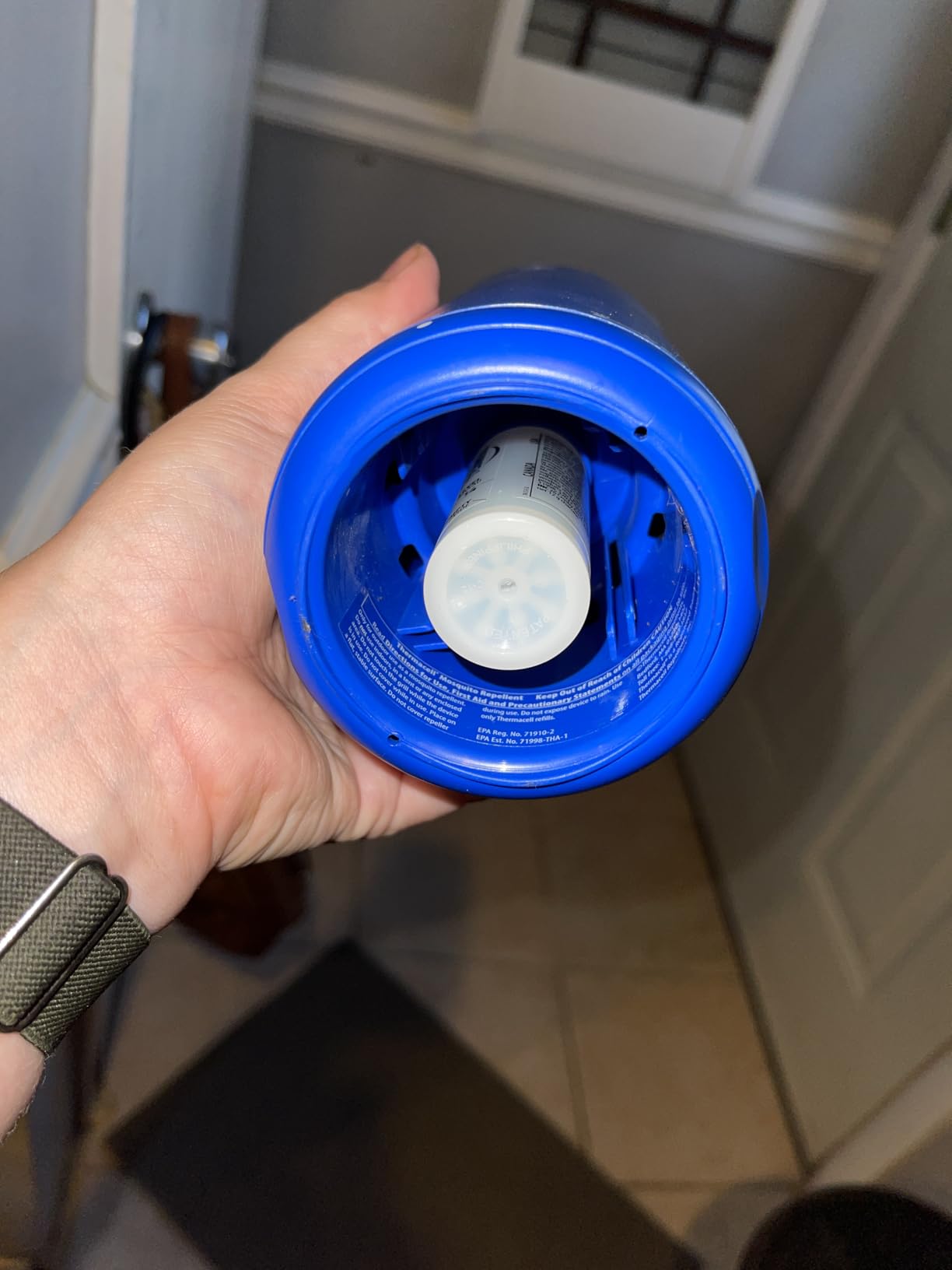 Thermacell Mosquito Repeller Patio Shield; Includes 12-Hour Refill; 15 Foot Zone of Protection - Customer Photo 2