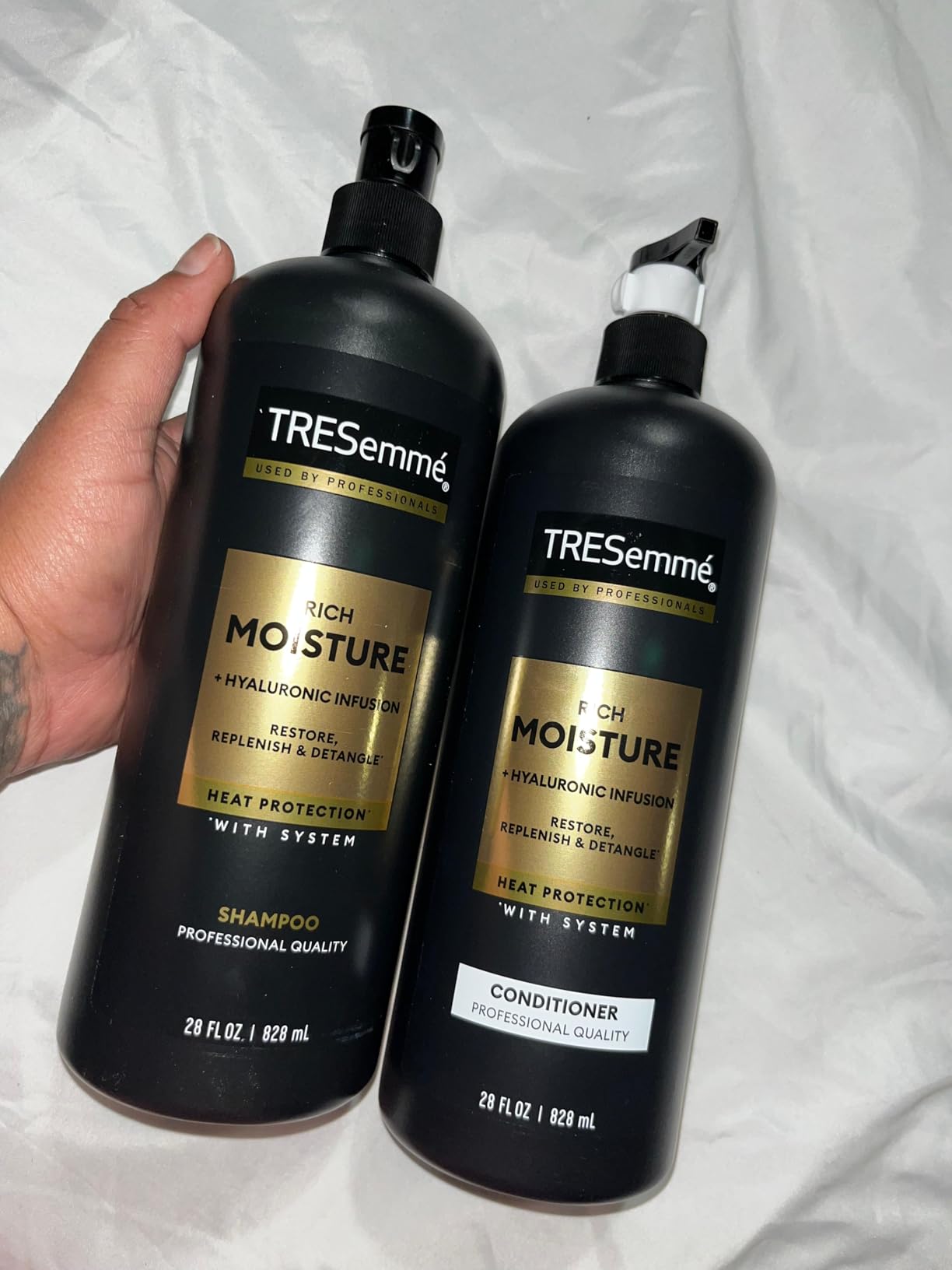 TRESemmé Rich Moisture Shampoo and Conditioner 2 Count Rich Moisture for Dry Hair Formulated With Vitamin E and Biotin 28 oz - Customer Photo 1