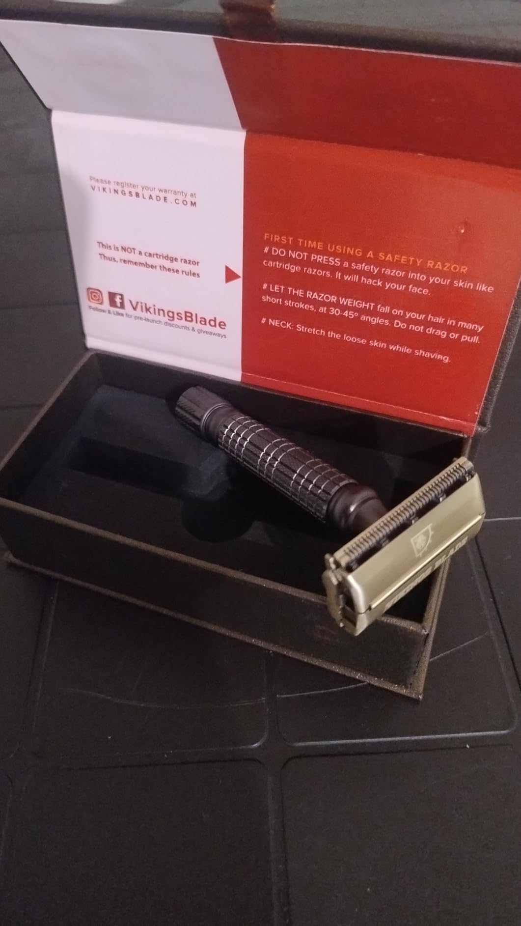 VIKINGS BLADE Double Edge Safety Razor for Men + 5 Swedish Steel Blades + Luxury Case. Smooth, Reusable, Eco-Friendly (Chieftain 