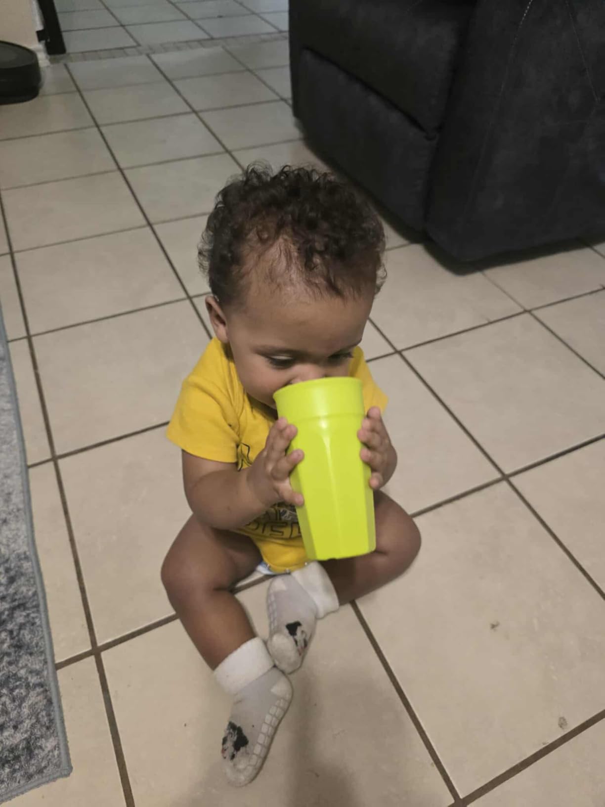 Dr. Brown's Milestones Cheers 360 Spoutless Transition Cup, Travel Friendly and Leak Free Sippy for Babies and Toddlers, Green and Pink, BPA-Free, 10 oz/300 mL, 9m+ Customer Review Dr. Brown's Milestones Cheers 360 Spoutless Transition Cup, Travel Friendly and Leak Free Sippy for Babies and Toddlers, Green and Pink, BPA-Free, 10 oz/300 mL, 9m+ - Customer Photo 1