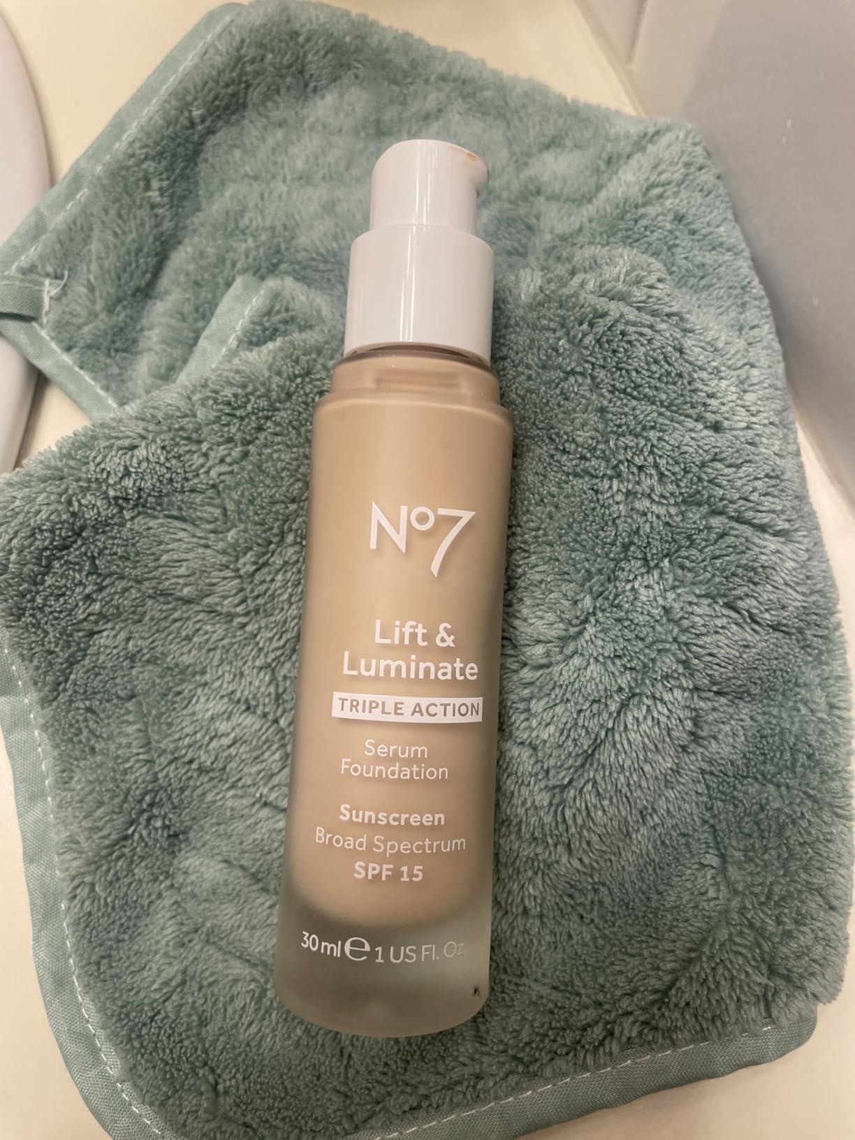 No7 Lift & Luminate Triple Action Serum Foundation - Liquid Makeup with SPF 15 for a Dewy, Glowy Base - Radiant Formula for Mature Skin - Cool Ivory (1 Fl Oz) - Customer Photo 1