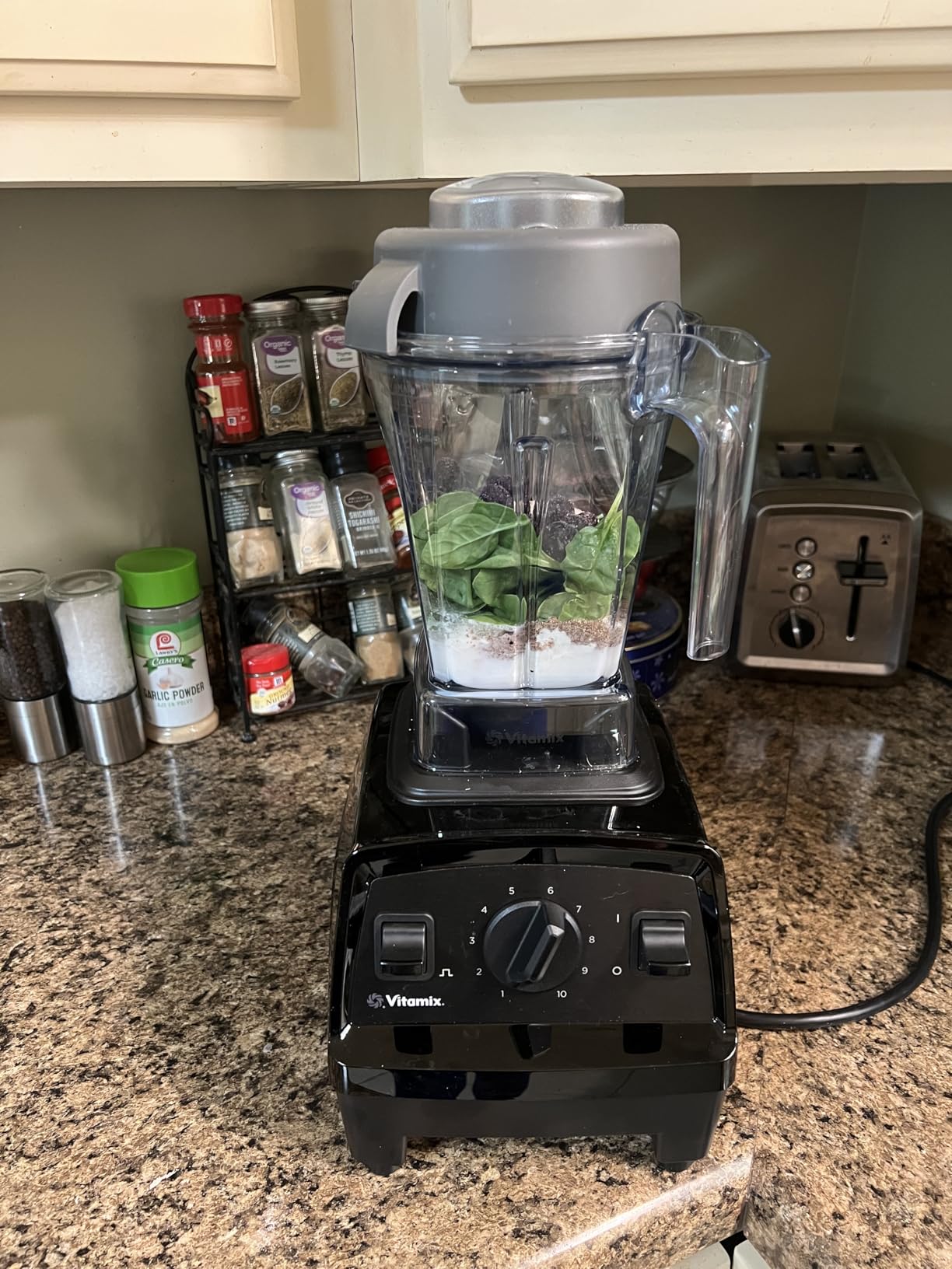 Vitamix Explorian E310 Blender, Professional-Grade Kitchen Blender for Smoothies, Soups, Juices and More, 10-Speed, Stainless Steel Blades, Self-Cleaning Kitchen Appliance, 48 Oz Container, Slate - Customer Photo 1