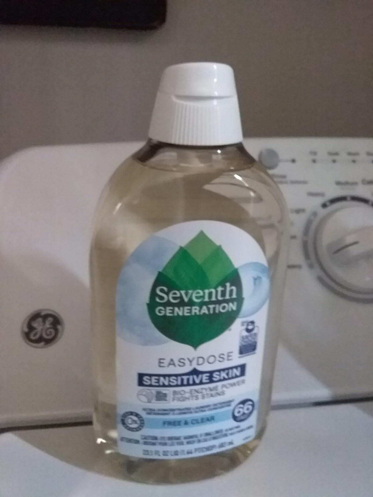 Seventh Generation EasyDose Laundry Detergent, Ultra Concentrated: 66 Loads, Free & Clear Designed for Sensitive Skin, 23.1 Fl Oz - Customer Photo 2