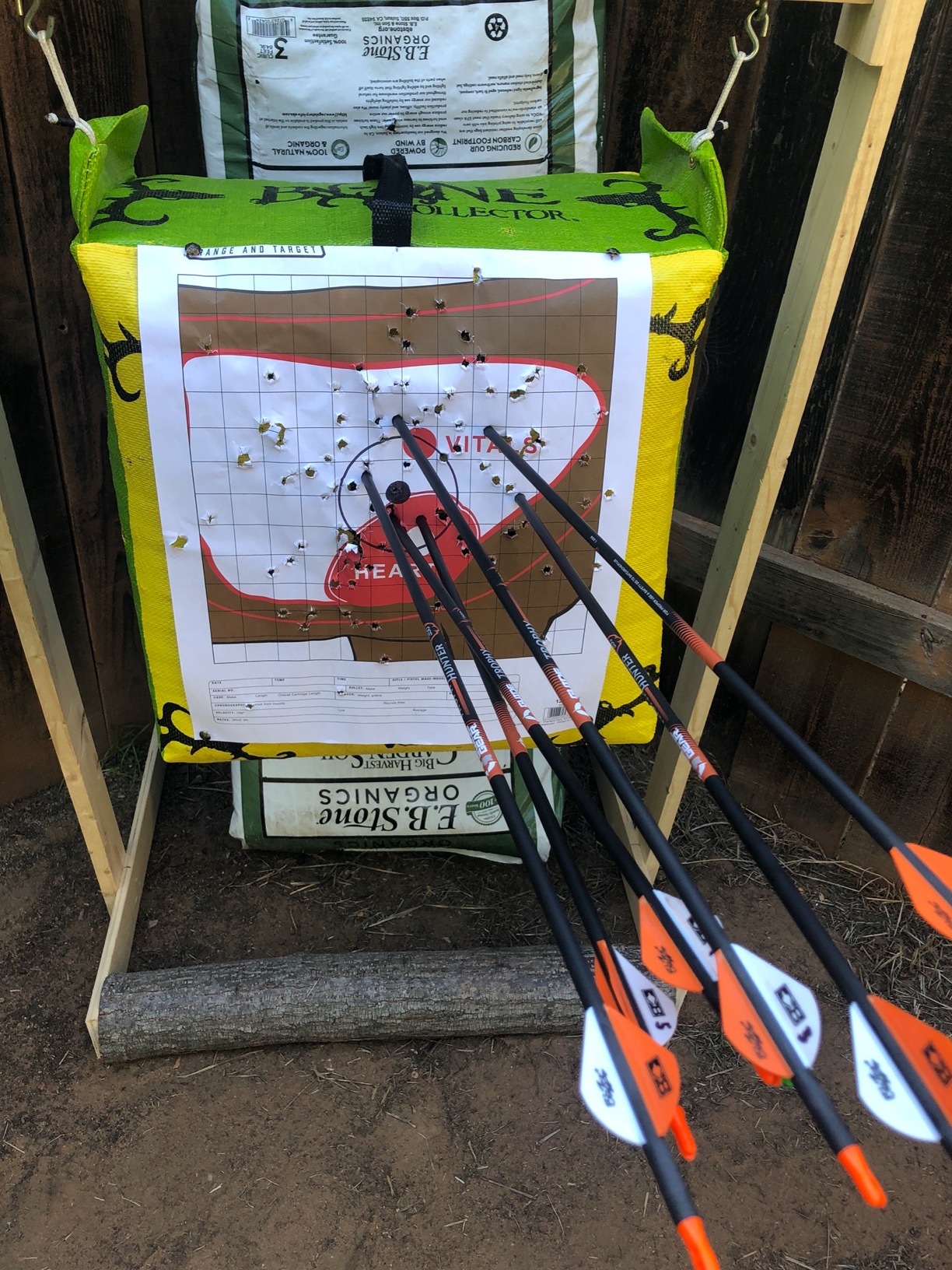 Guide Gear Trophy 31-Inch Carbon Archery Hunting Arrows, Practice Target Arrow for Compound and Recurve Bow by Victory Archery - Customer Photo 1