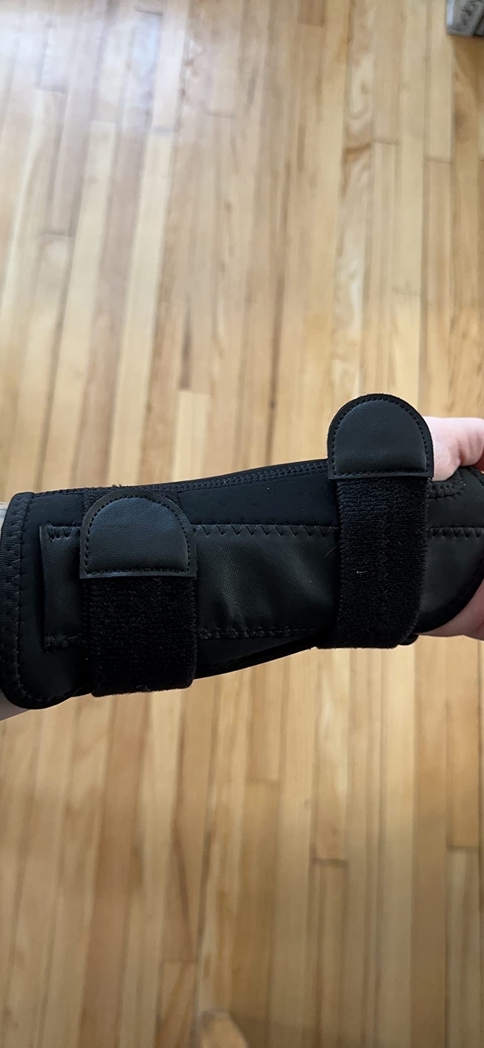 Carpal Tunnel Wrist Brace | Night Wrist Support Guard | Wrist Splint & Hand Brace | Carpal Tunnel Syndrome & Wrist Tendonitis Pain Relief with Forearm Compression | For Men & Women (Left Wrist Brace) - Customer Photo 3