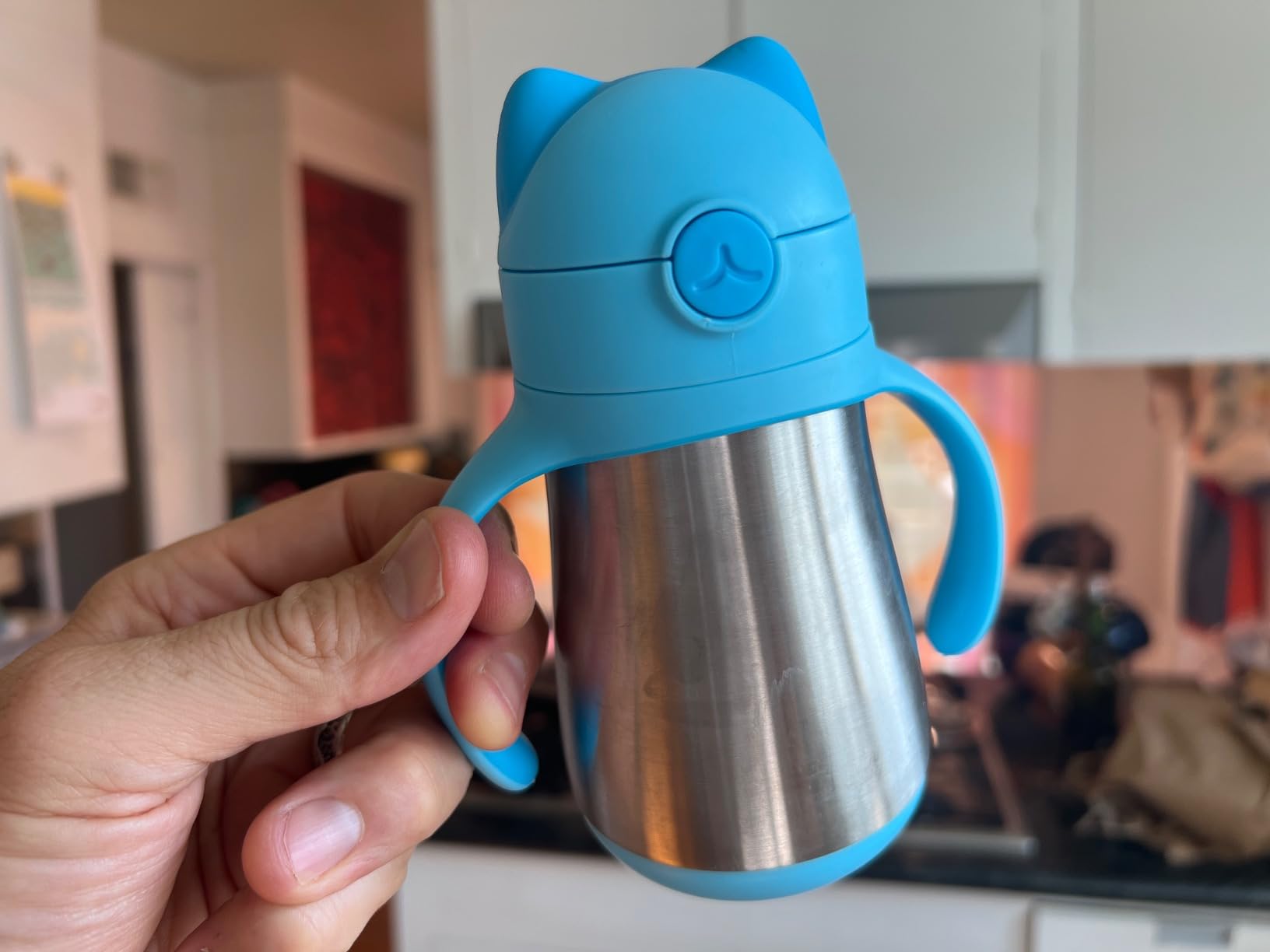 Munchkin Cool Cat Sippy Cup for Toddlers, Stainless Steel Straw Cup, 8 Ounce, Blue Customer Review Munchkin Cool Cat Sippy Cup for Toddlers, Stainless Steel Straw Cup, 8 Ounce, Blue - Customer Photo 2