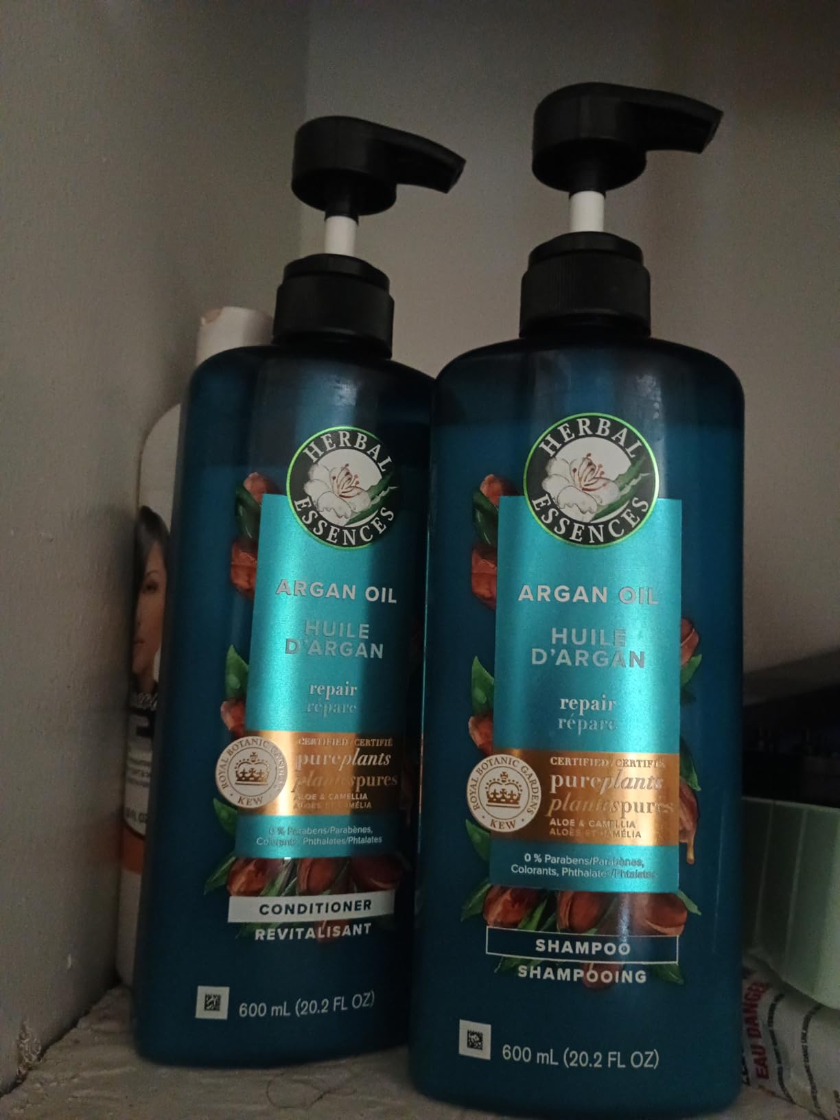 Herbal Essences Argan Oil Repair Shampoo & Conditioner Set, Moisturizes & Smoothes, Paraben-Free, Color-Safe, pH-Balanced, Citrus Scent, 20.2 Fl Oz, 2-Pack - Customer Photo 2