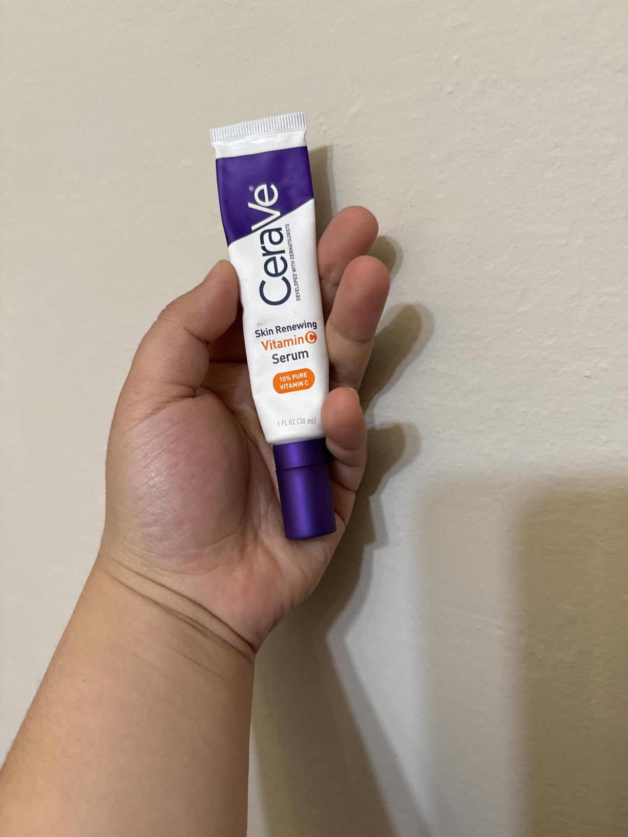 CeraVe Vitamin C Serum with Hyaluronic Acid, Skin Brightening Serum for Face with 10% Pure Vitamin C, Fragrance Free, 1 Fl. Oz - Customer Photo 4