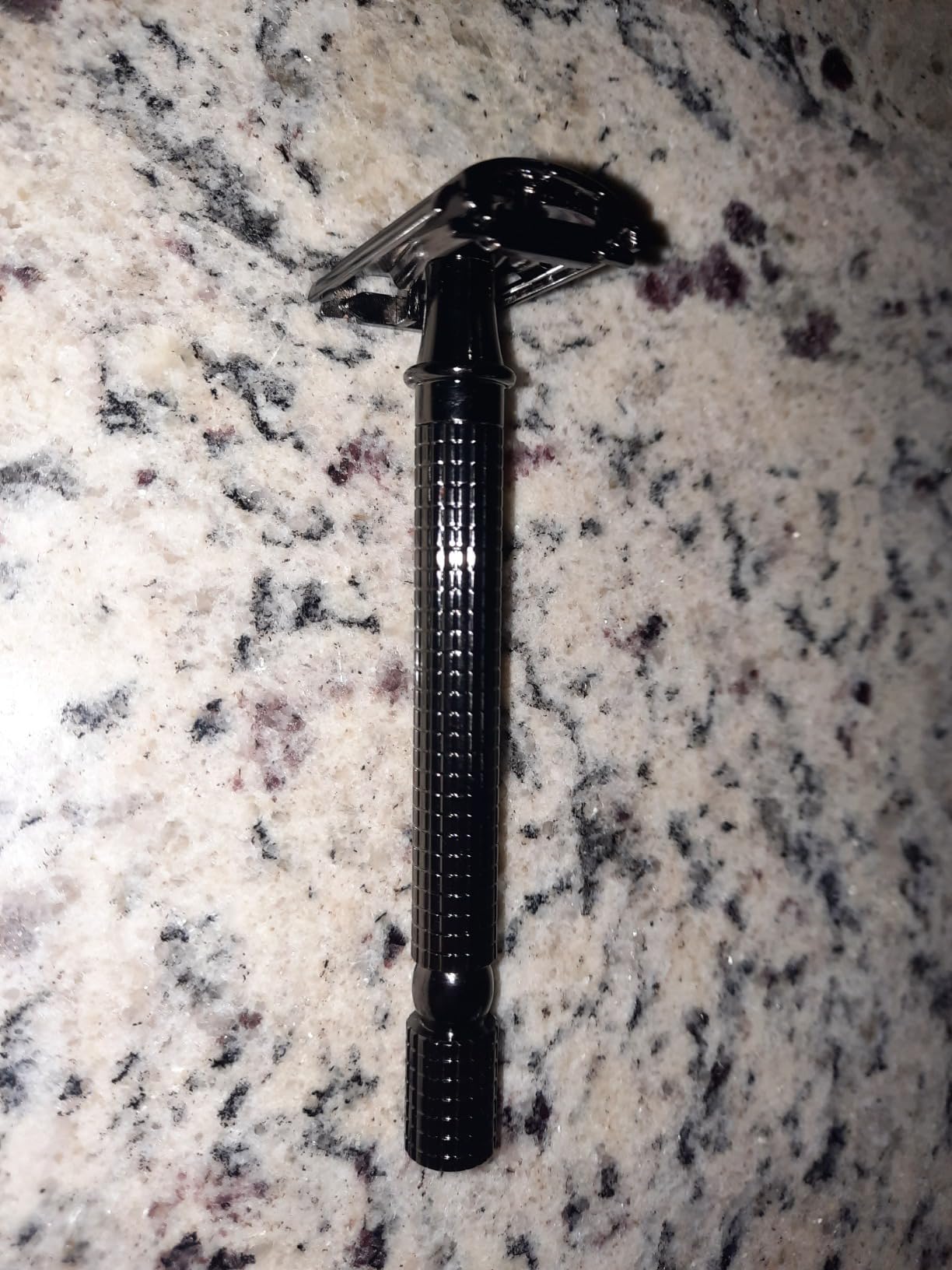 SHAVING REVOLUTION Long Handle Double Edge Safety Razor - Butterfly Open Razor 10 Japanese Stainless Steel Double Edge Blades - Close, Clean Shaving Razor Men., Black Long Handle, 12 Piece Set - Customer Photo 2