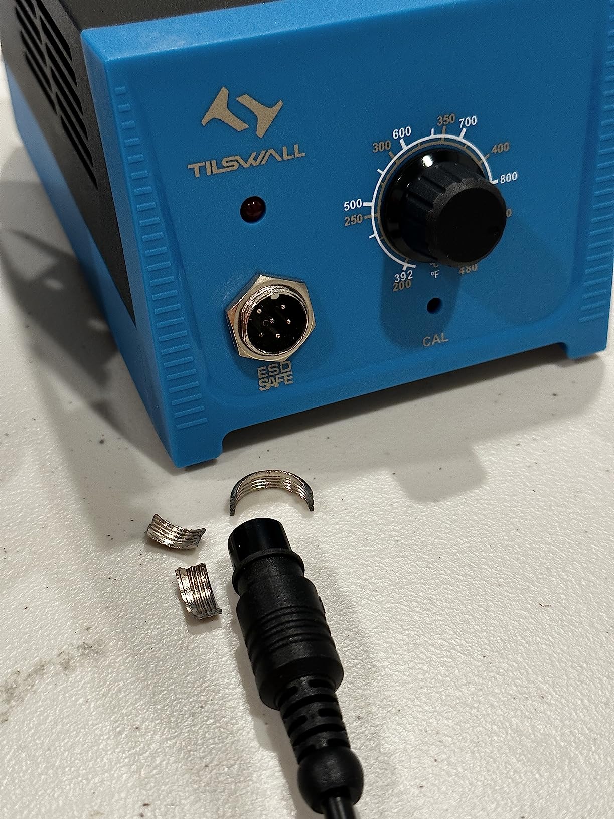 Tilswall Soldering Station, 65W Solder Station Welding Iron Kit with Smart Temperature Control (392°F-896°F), 5pcs Soldering Tips, Built-in Transformer, Soldering Iron for School Lab Hobby Electronics - Customer Photo 5