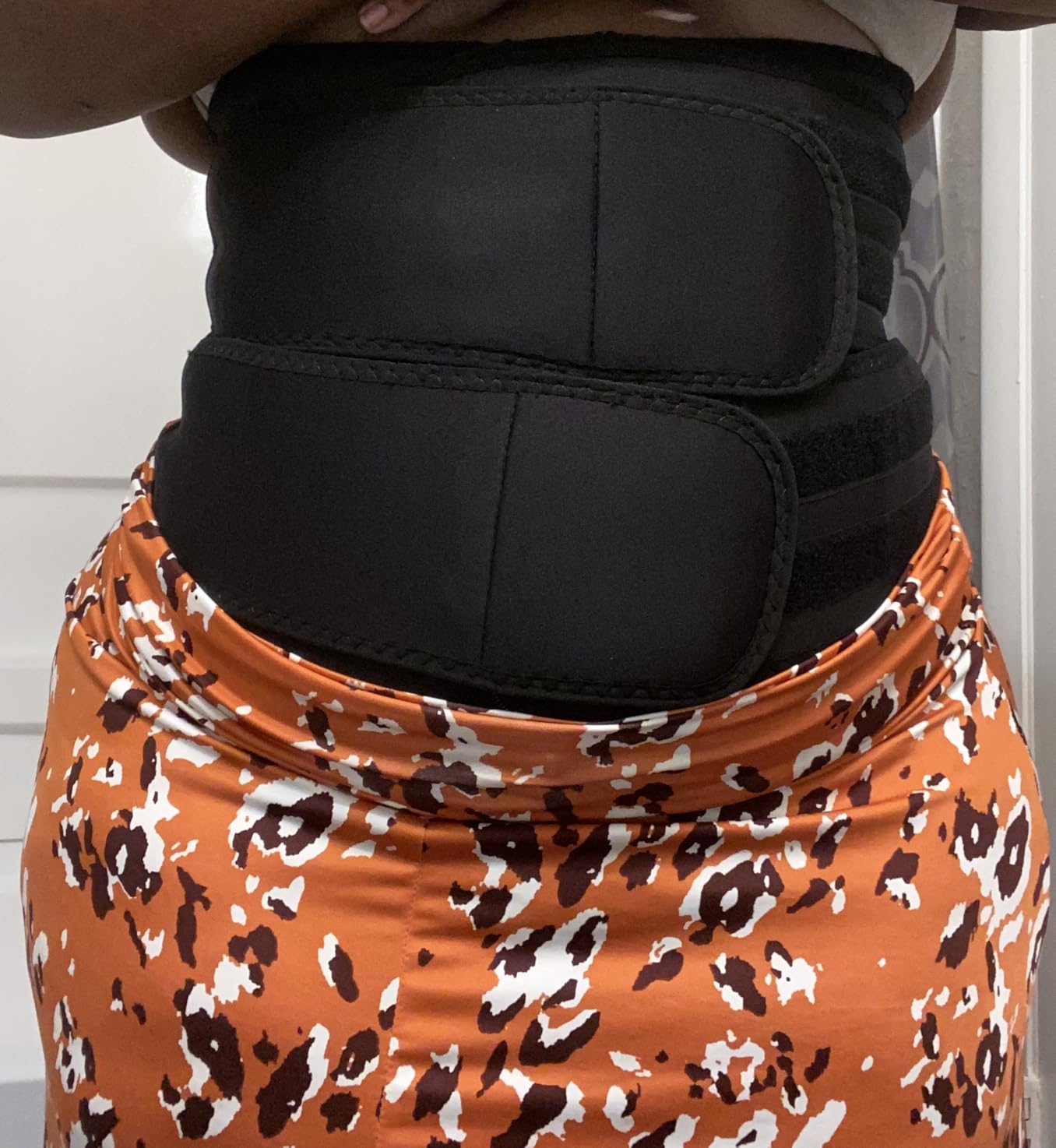 HOPLYNN Sweat Waist Trainer for Women Two Belts, Neoprene Workout Corset Waist Trainer Cincher Trimmer Shaper Zipper Customer Review HOPLYNN Sweat Waist Trainer for Women Two Belts, Neoprene Workout Corset Waist Trainer Cincher Trimmer Shaper Zipper - Customer Photo 1