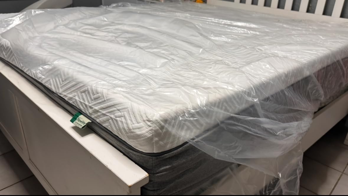Novilla Queen Size Mattress, 12 Inch Gel Memory Foam Mattress for Cool Night & Pressure Relief, Medium Plush Feel with Motion Isolating, Bliss - Customer Photo 2