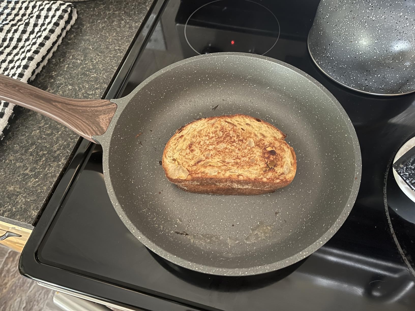SENSARTE Nonstick Frying Pan Skillet, Swiss Granite Coating Omelette Pan, Healthy Stone Cookware Chef's Pan, PFOA Free (9.5 Inch) - Customer Photo 1