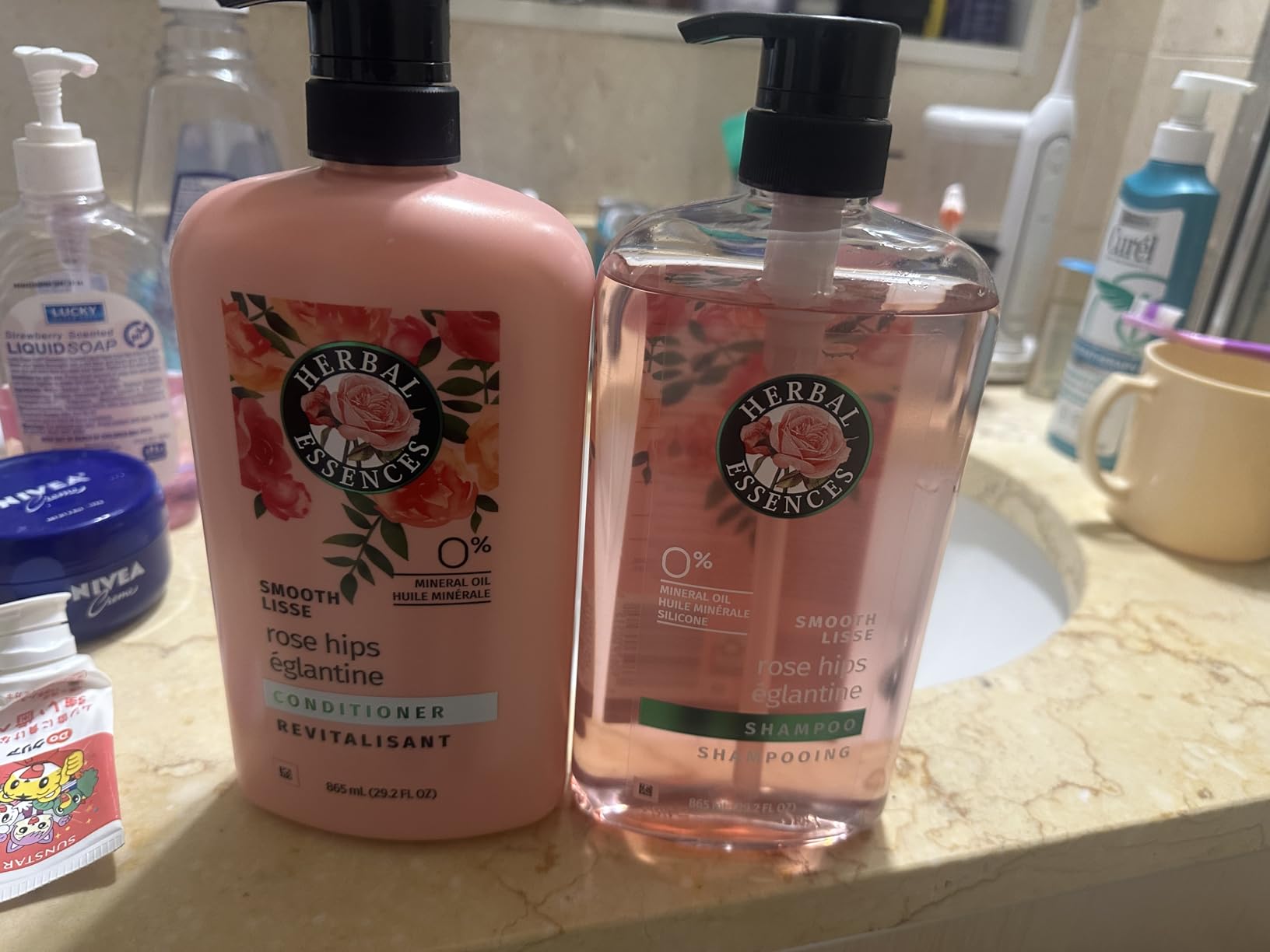 Herbal Essences Shampoo & Conditioner Set, Smooth Collection, Rose Hips & Vitamin E - 29.2 Fl Oz Each, 2-Pack customer photo 1