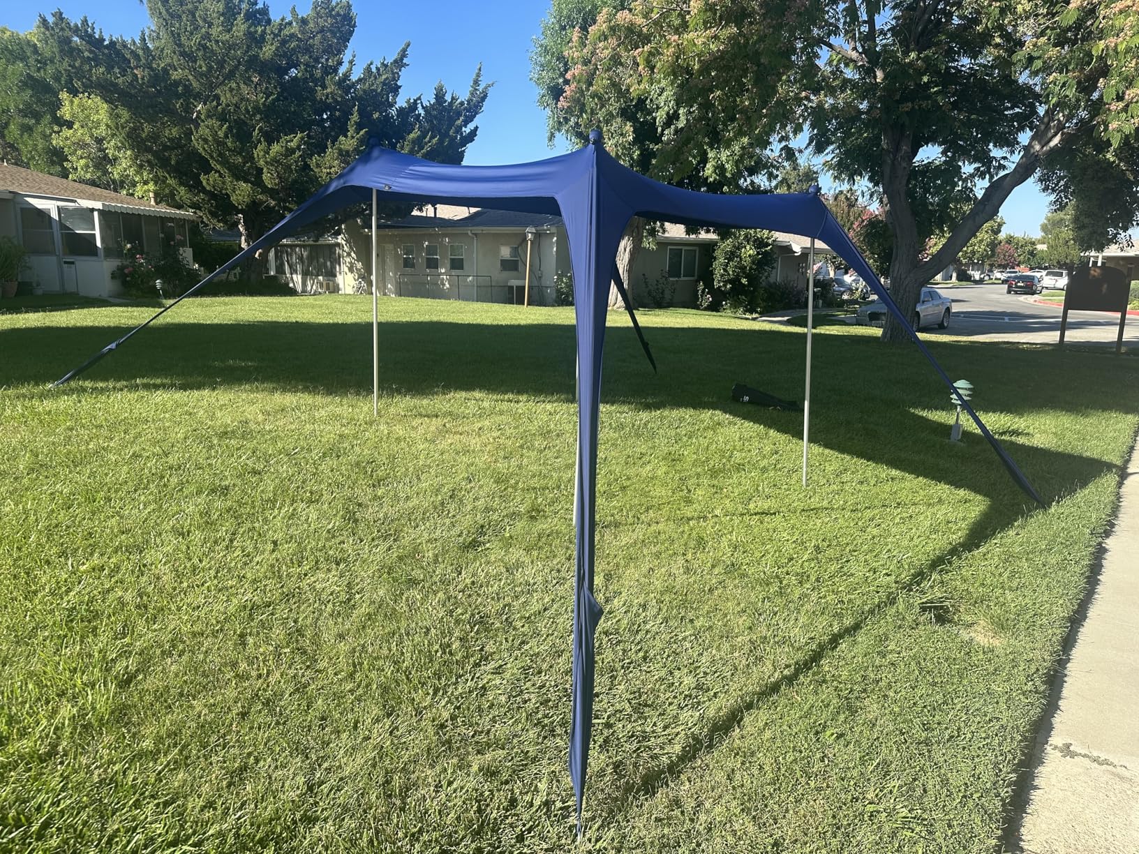 SUN NINJA Beach Tent Sun Shelter UPF50+ - Easy Pop Up Beach Canopy - Outdoor Shade for Camping Trips, Fishing, Backyard Fun Picnics - Sand Shovel, Ground Pegs & Stability Poles Customer Review SUN NINJA Beach Tent Sun Shelter UPF50+ - Easy Pop Up Beach Canopy - Outdoor Shade for Camping Trips, Fishing, Backyard Fun Picnics - Sand Shovel, Ground Pegs & Stability Poles - Customer Photo 2