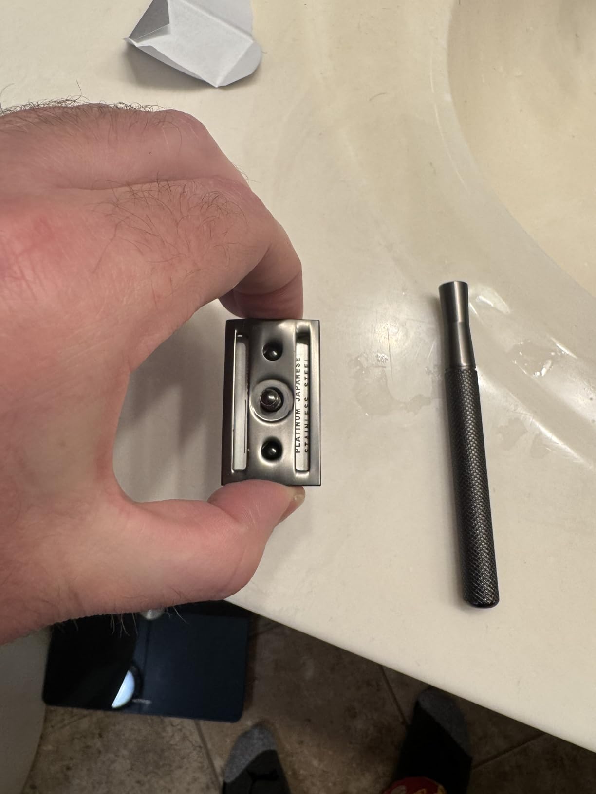 MANSCAPED® The Plow® 2.0 Premium Single Blade Double-Edged Safety Face Razor for Men - Customer Photo 2