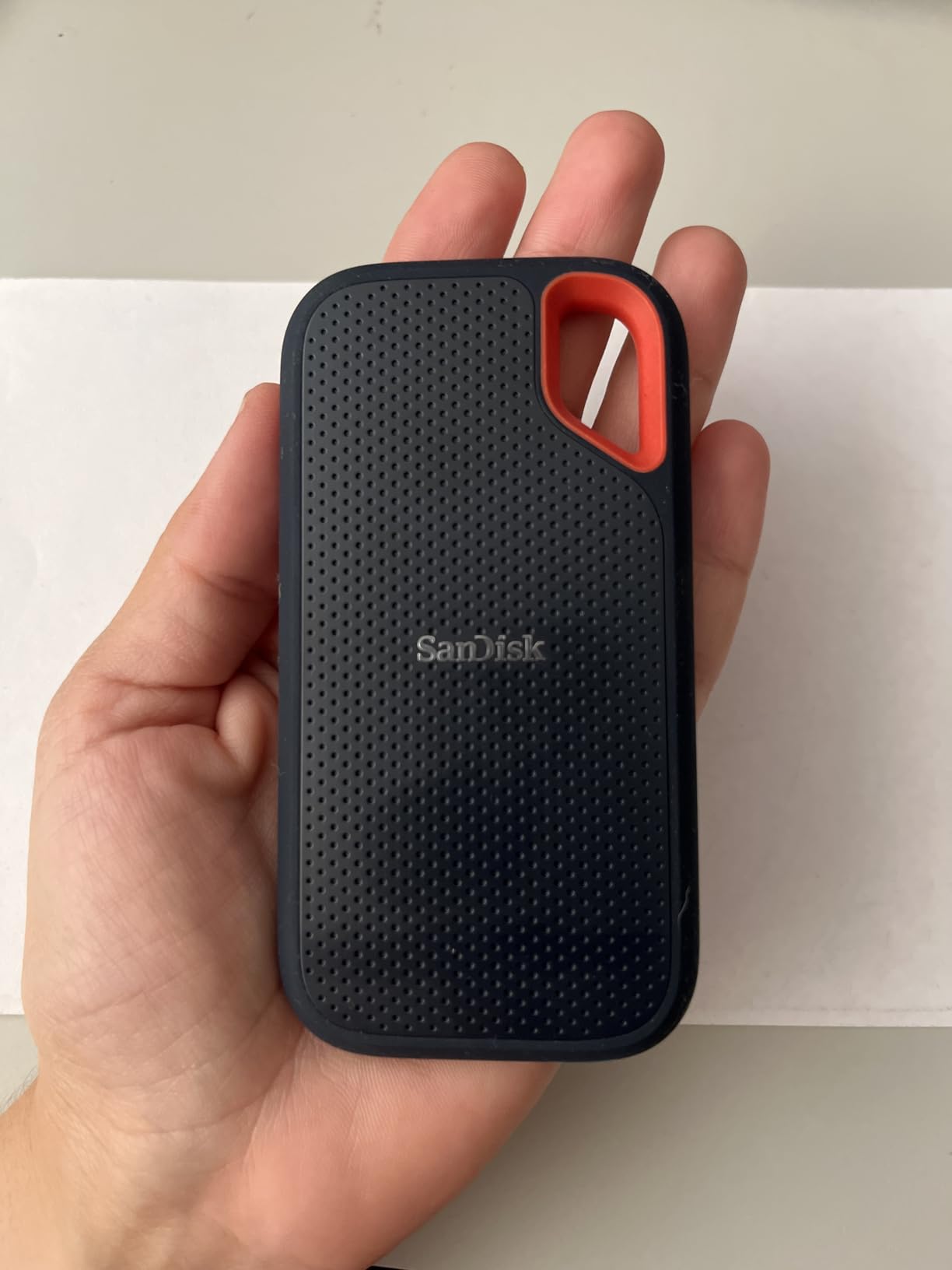 SanDisk 1TB Extreme Portable SSD - Up to 1050MB/s, USB-C, USB 3.2 Gen 2, IP65 Water and Dust Resistance, Updated Firmware - External Solid State Drive - SDSSDE61-1T00-G25 - Customer Photo 3