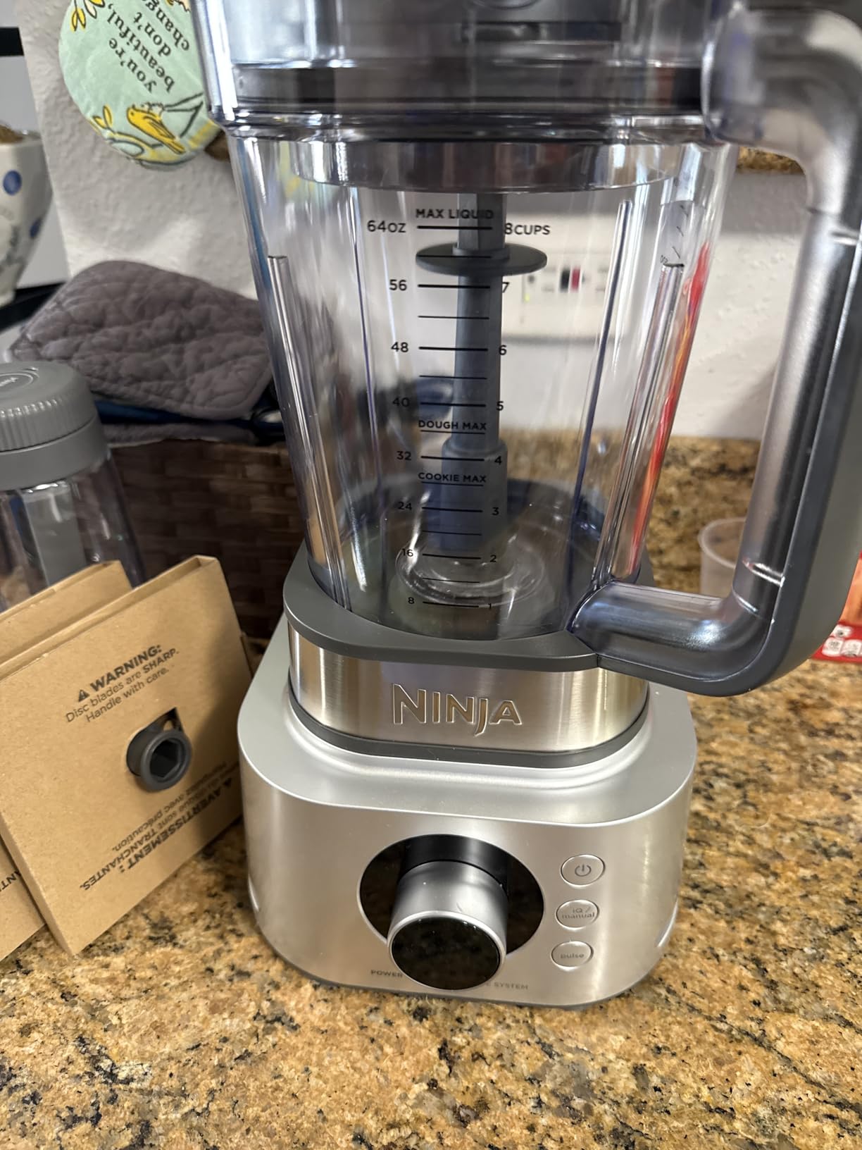 Ninja Blender, Compact Kitchen System, 1200W, 3 Functions for Smoothies, Dough & Frozen Drinks with Auto-IQ, 72-oz.* Blender Pitcher, 40-oz. Processor Bowl & 18-oz. Single-Serve Cup, Grey, AMZ493BRN - Customer Photo 2