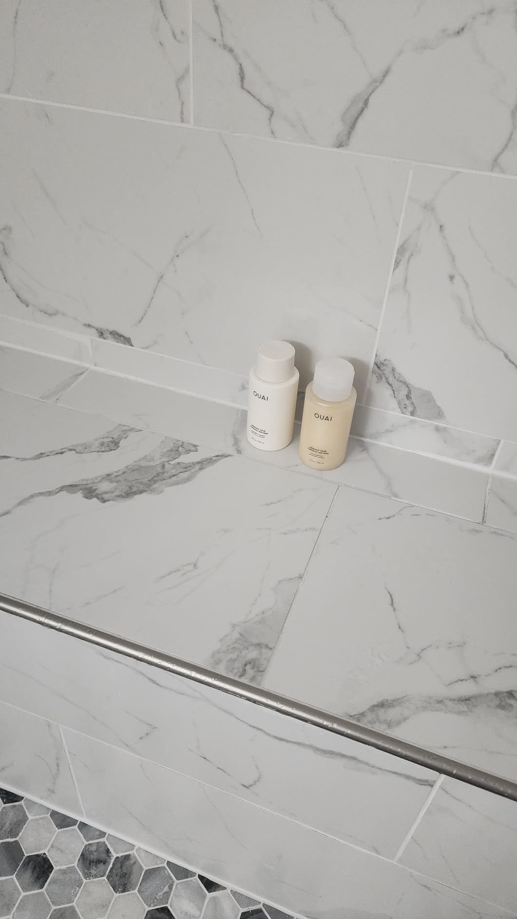 OUAI Medium Hair Shampoo and Conditioner Set - Sulfate-Free Shampoo and Conditioner for Women & Men - Made with Keratin, Shea Butter & Avocado Oil - Free of Parabens & Phthalates (10 Fl Oz) Customer Review OUAI Medium Hair Shampoo and Conditioner Set - Sulfate-Free Shampoo and Conditioner for Women & Men - Made with Keratin, Shea Butter & Avocado Oil - Free of Parabens & Phthalates (10 Fl Oz) - Customer Photo 3