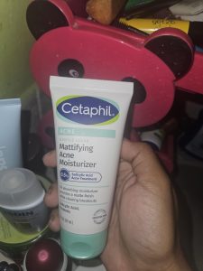 Best Moisturizers For Acne Prone Skin 2026: 15 Dermatologist-Tested ...