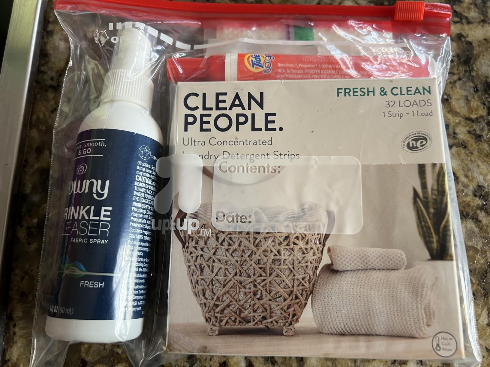 The Clean People Laundry Detergent Sheets - Laundry Soap - Ultra Concentrated, Recyclable Packaging, Stain Fighting - Fresh Scent, 32 Pack Customer Review The Clean People Laundry Detergent Sheets - Laundry Soap - Ultra Concentrated, Recyclable Packaging, Stain Fighting - Fresh Scent, 32 Pack - Customer Photo 5